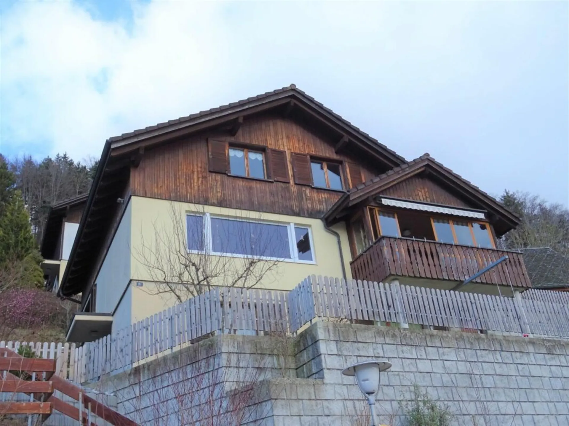 Zu vermieten freistehendes 6½ Zi.-EFH an der Berglistrasse 91 in Wattwil /mit Sicht auf Speer !