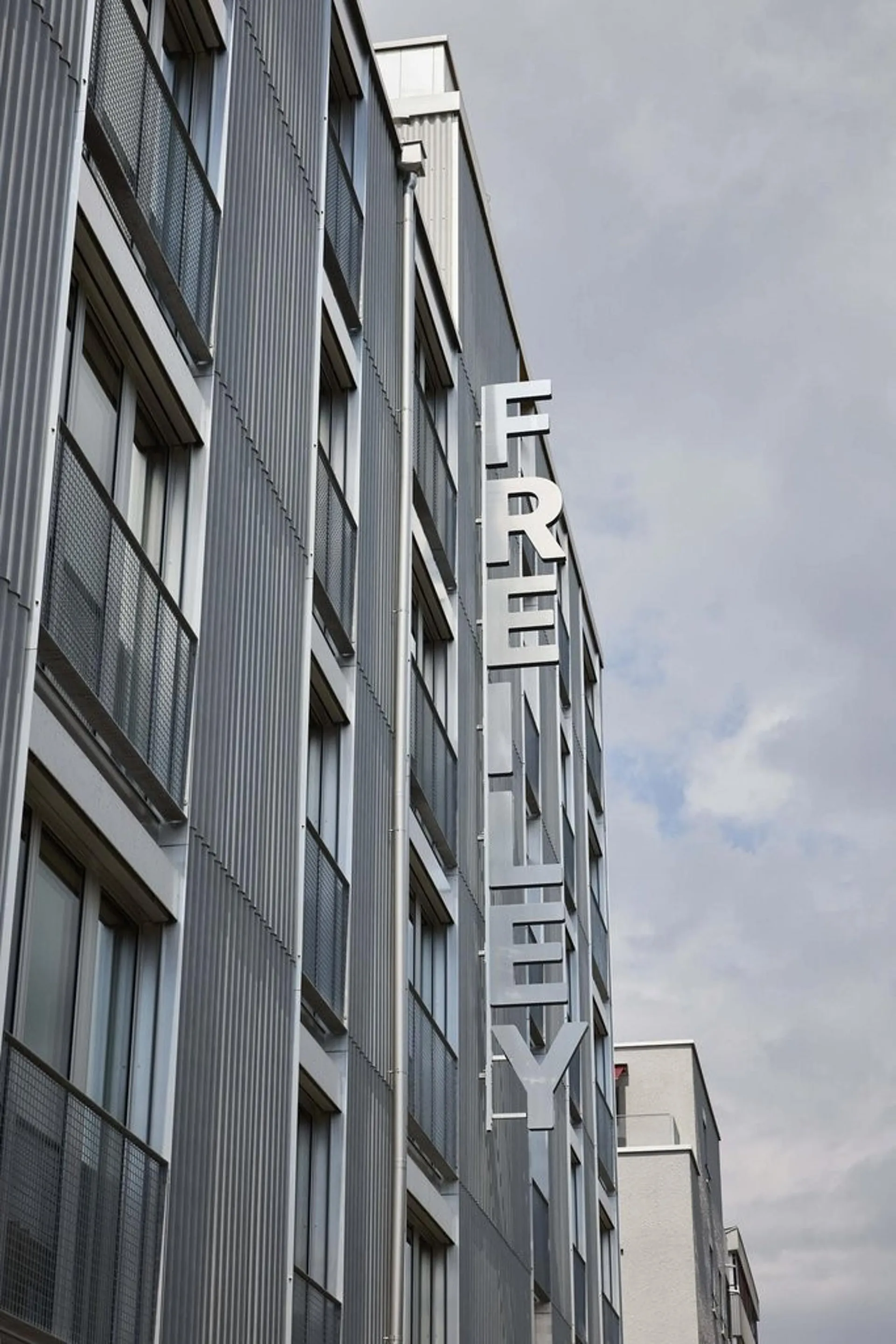 Wohlfühloase: Bezug in eine moderne 3.5 Zimmerwohnung an Top-Lage