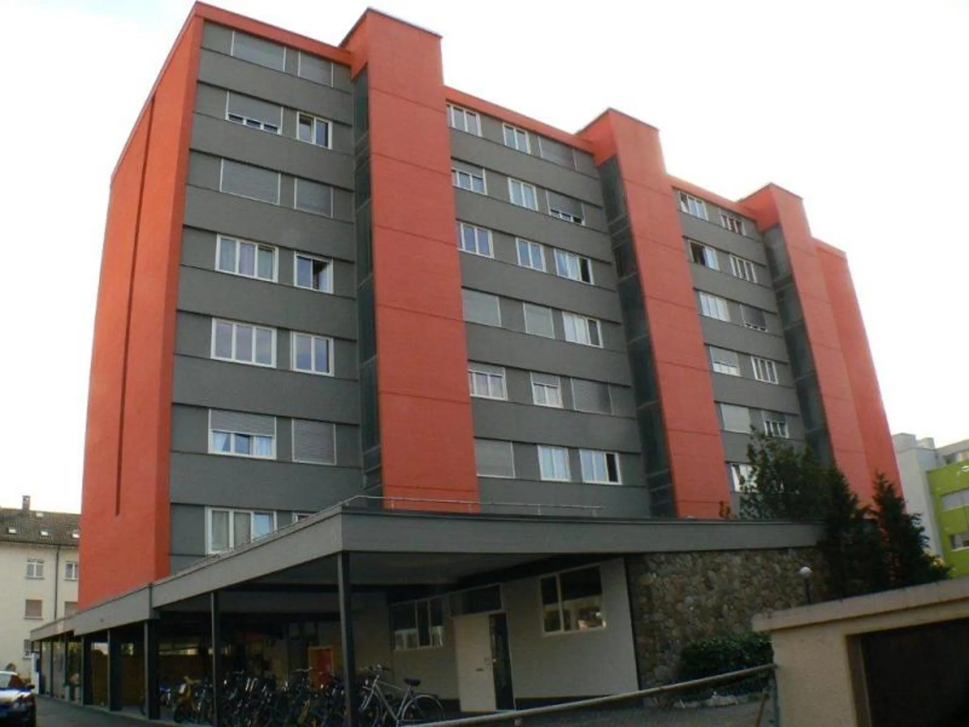 Wunderschöne, geräumige 2.5 Zimmerwohnung mit Balkon zu vermieten!