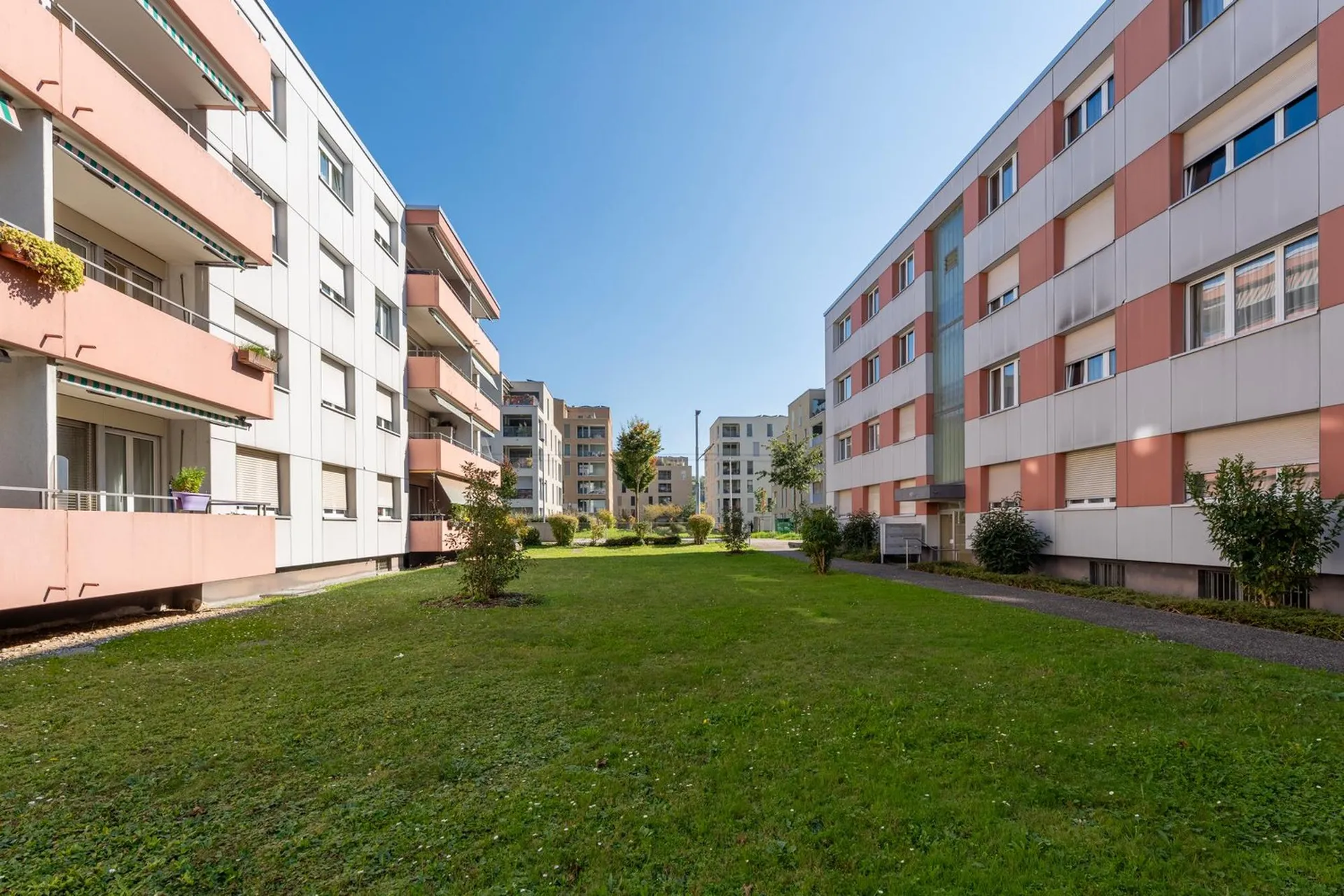 Helle 3-Zimmerwohnung mit Balkon an guter Lage in Biel