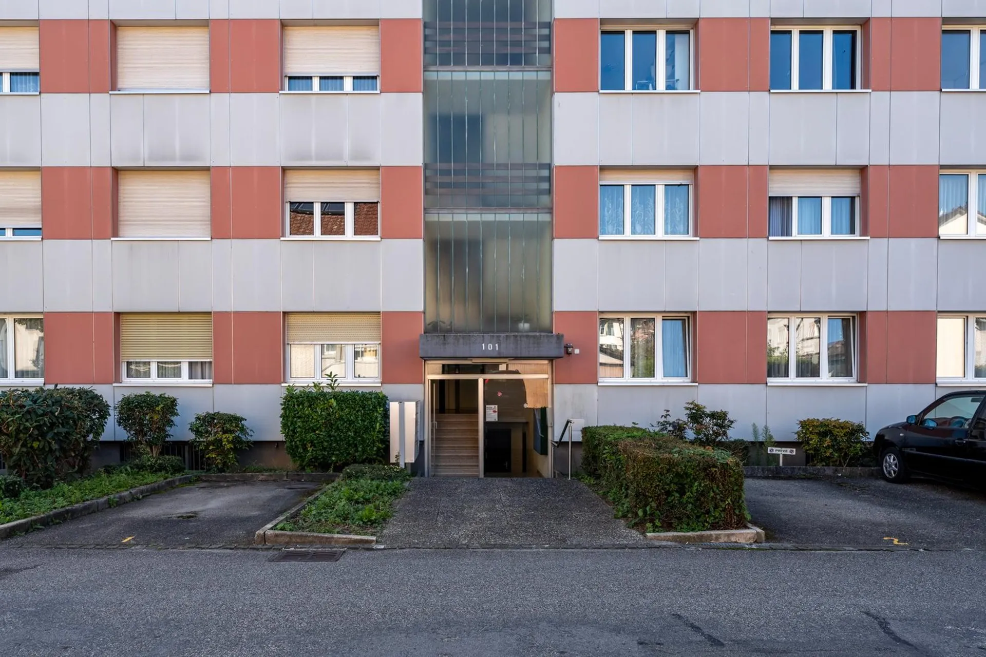Image 12
