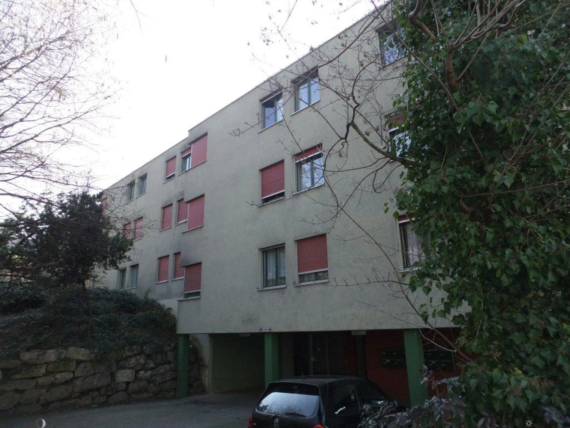 Geräumige 2.5-Zimmerwohnung mit Sitzplatz