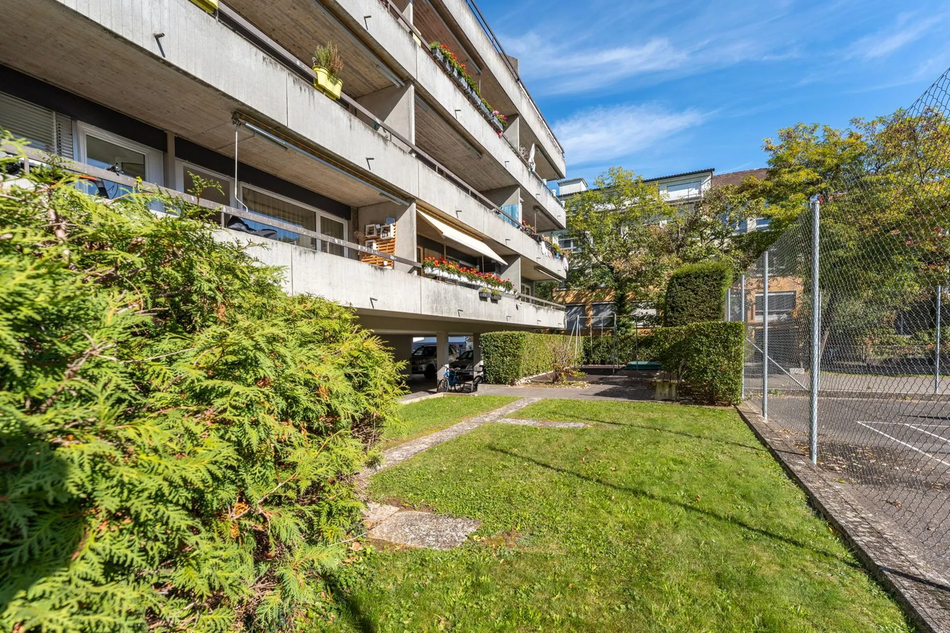 Top sanierte grosse 3,5-Zimmerwohnung im beliebten Gurzelenquartier in Biel