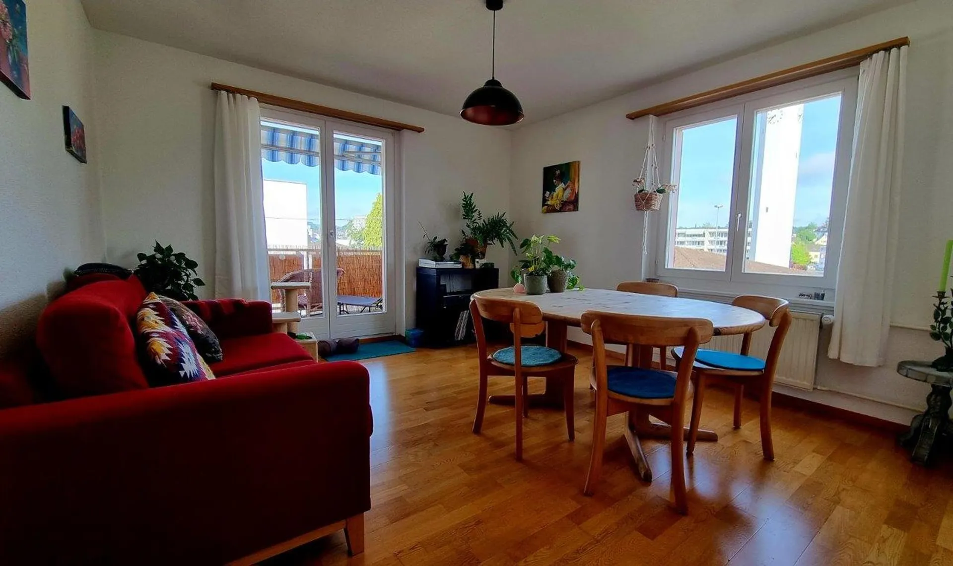 Helle 4-Zimmer-Wohnung mit Balkon in Emmenbrücke