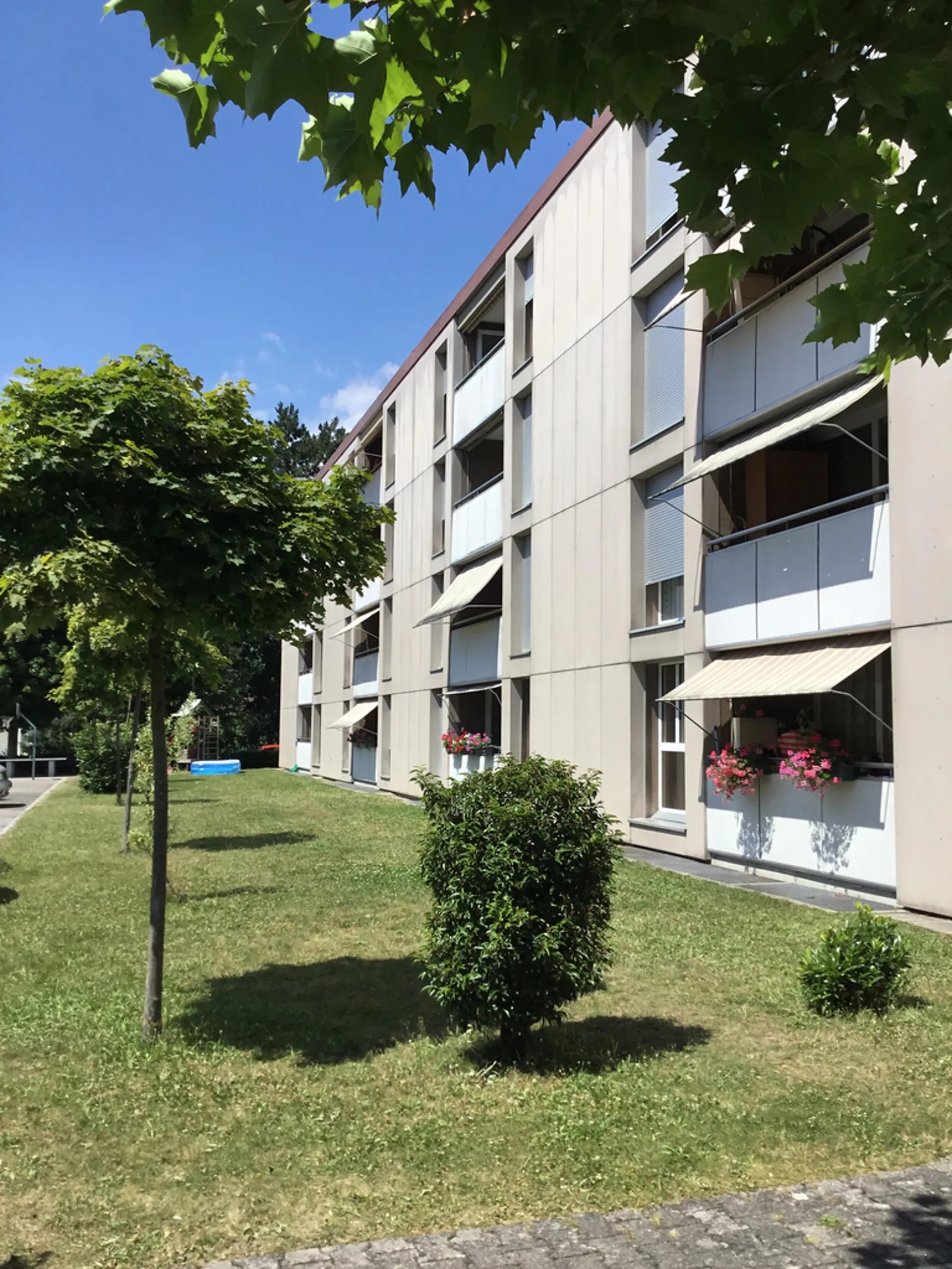 Besichtigung: Donnerstag, 28.05.2026 zwischen 15:30 - 16:30 Uhr