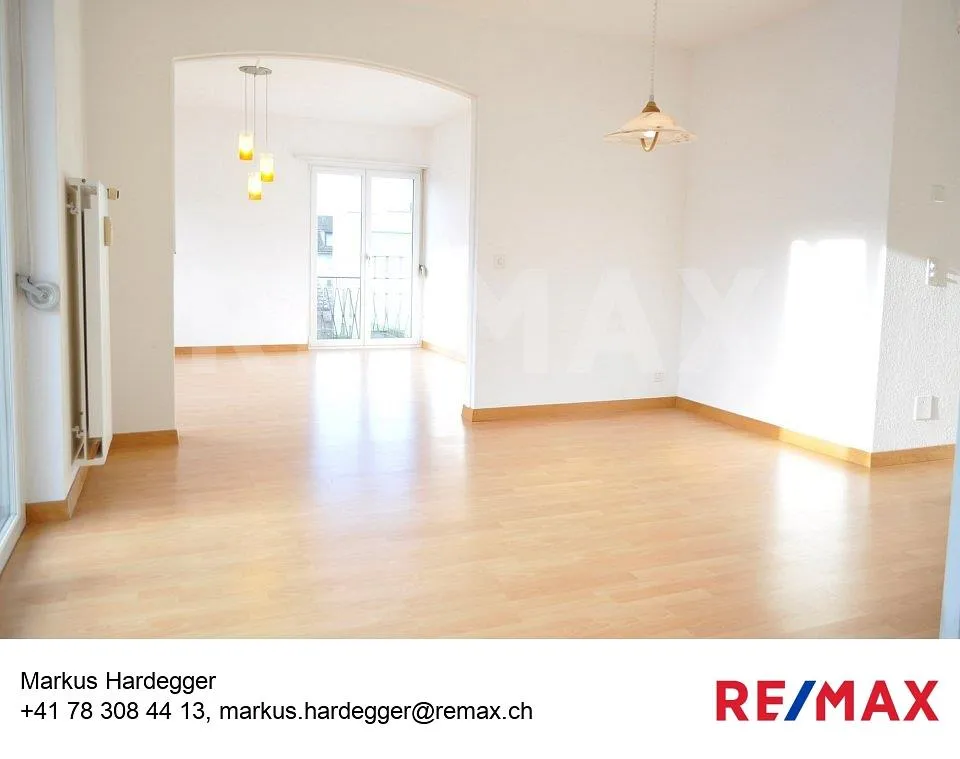 Sonnige gemütliche 4 Zimmerwohnung nahe Zentrum von Biel