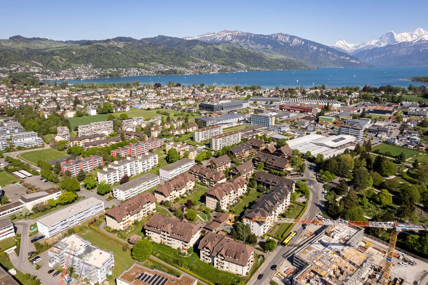 2.5 Zimmer-Wohnung mit Lift in Thun
