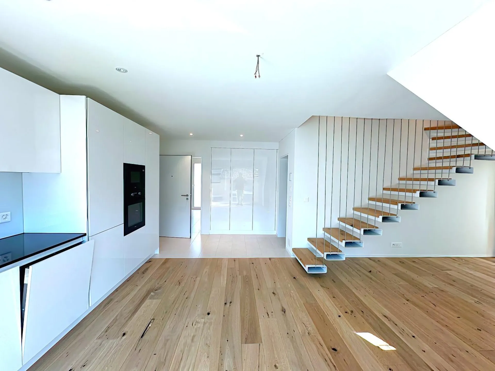 Neue 4.5-Zimmer-Wohnung mit 39.9 m2 Galerie!
