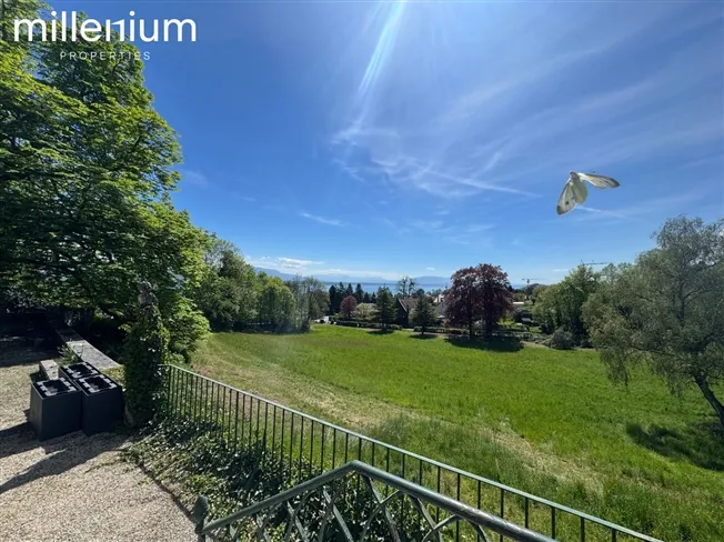 Hervorragende Charaktervilla mit Blick auf den See