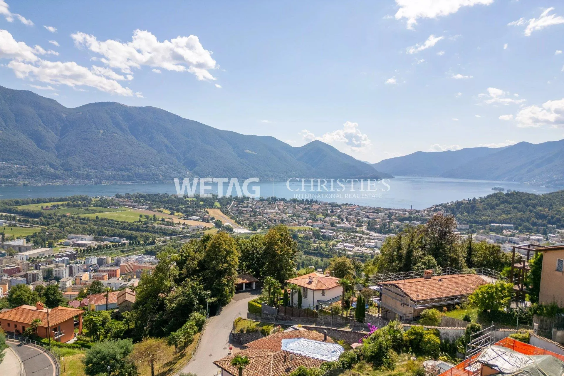 Locarno-Monti: Exklusive Wohnung mit grosszügiger überdachter Terra...