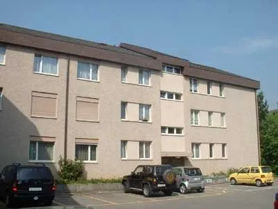 Einstellplätze und Aussenabstellplätze zu vermieten