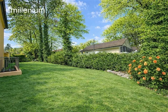Familienhaus mit Garten in Bellevue