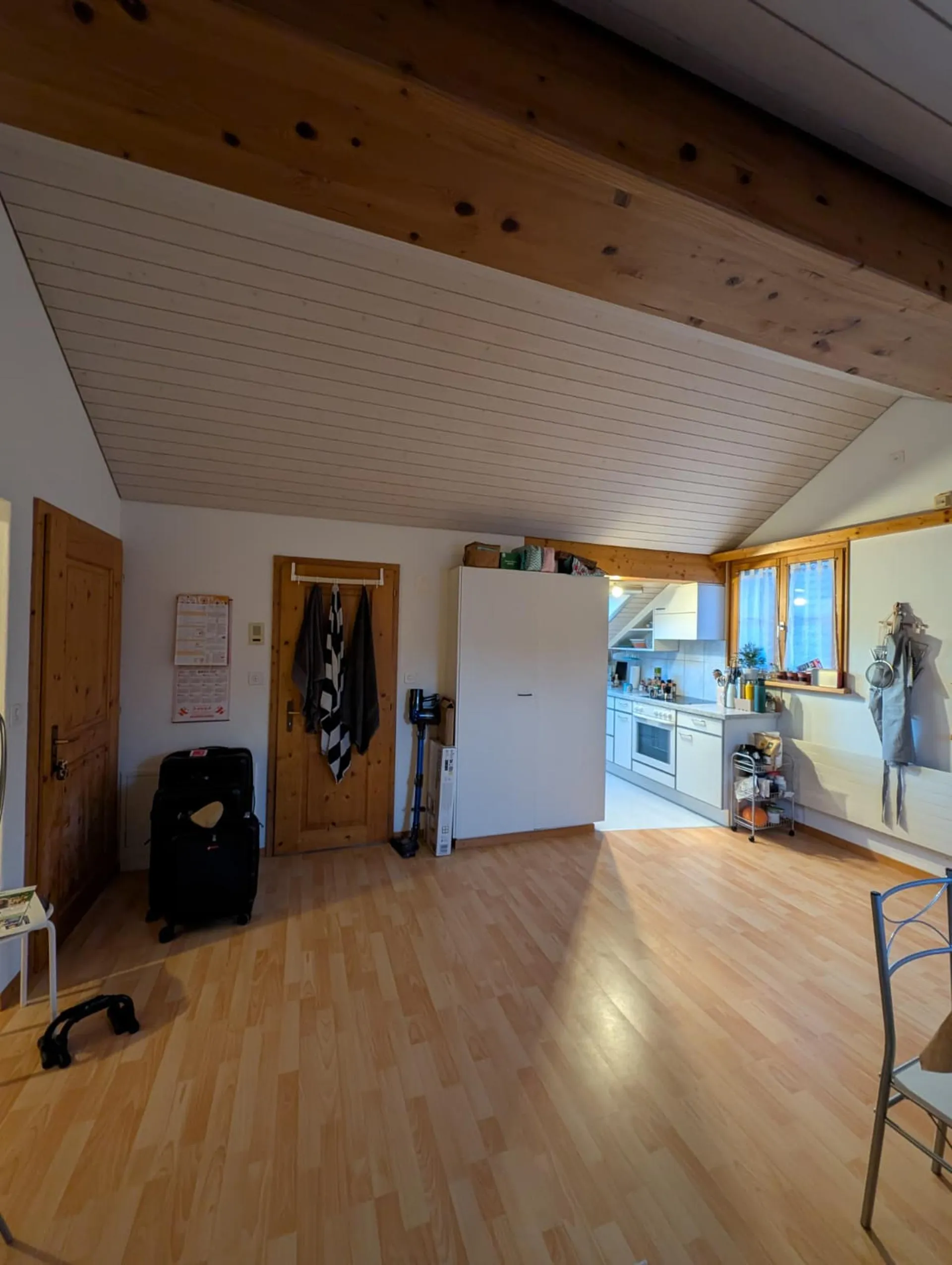 Charmante 3.5-Zimmer-Dachwohnung in Schleitheim