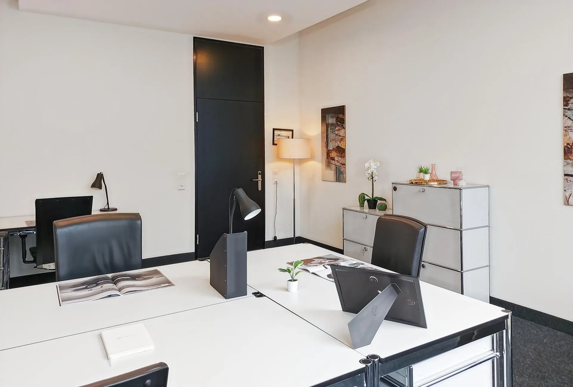 Voll ausgestatteter privater Büroraum für Sie und Ihr Team in Regus Letzigrund Altstetten