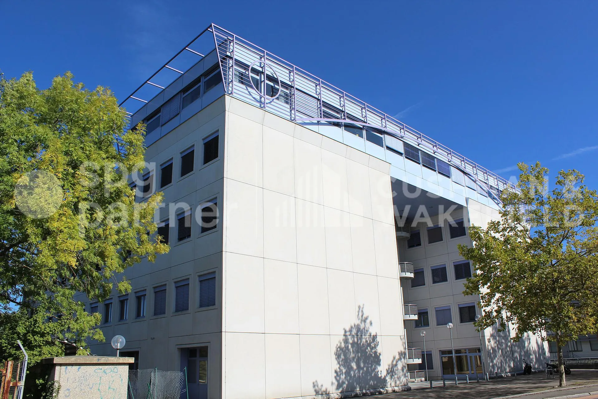 Surface artisanale et administrative au coeur de la ZODIM - Grand-Puits 42