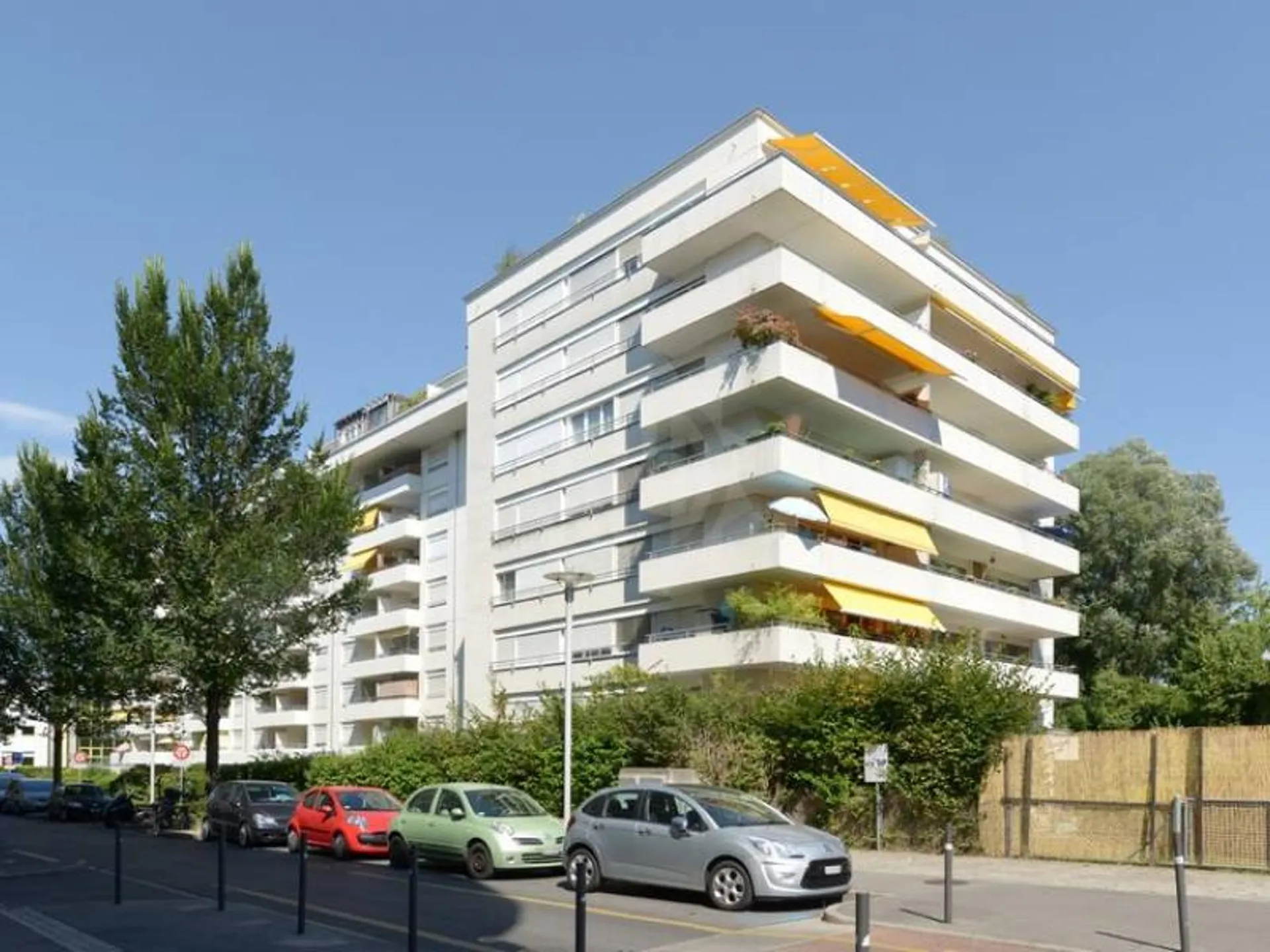Parking - Carouge