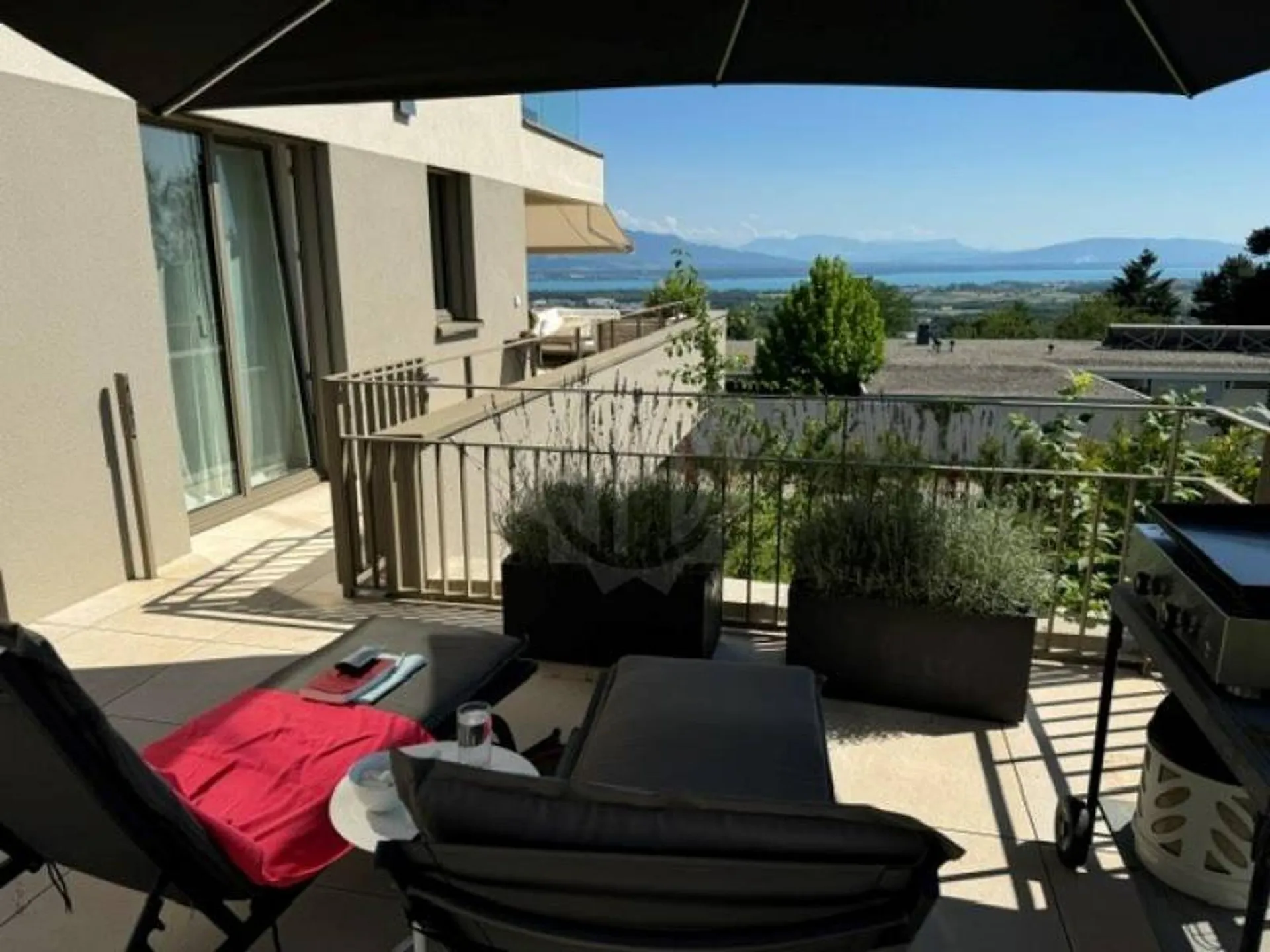 Magnifique appartement - Begnins