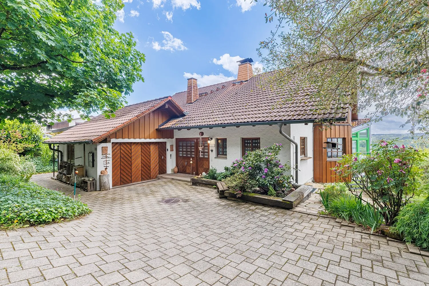 Landhausidylle mit Weitsicht und Einliegerwohnung