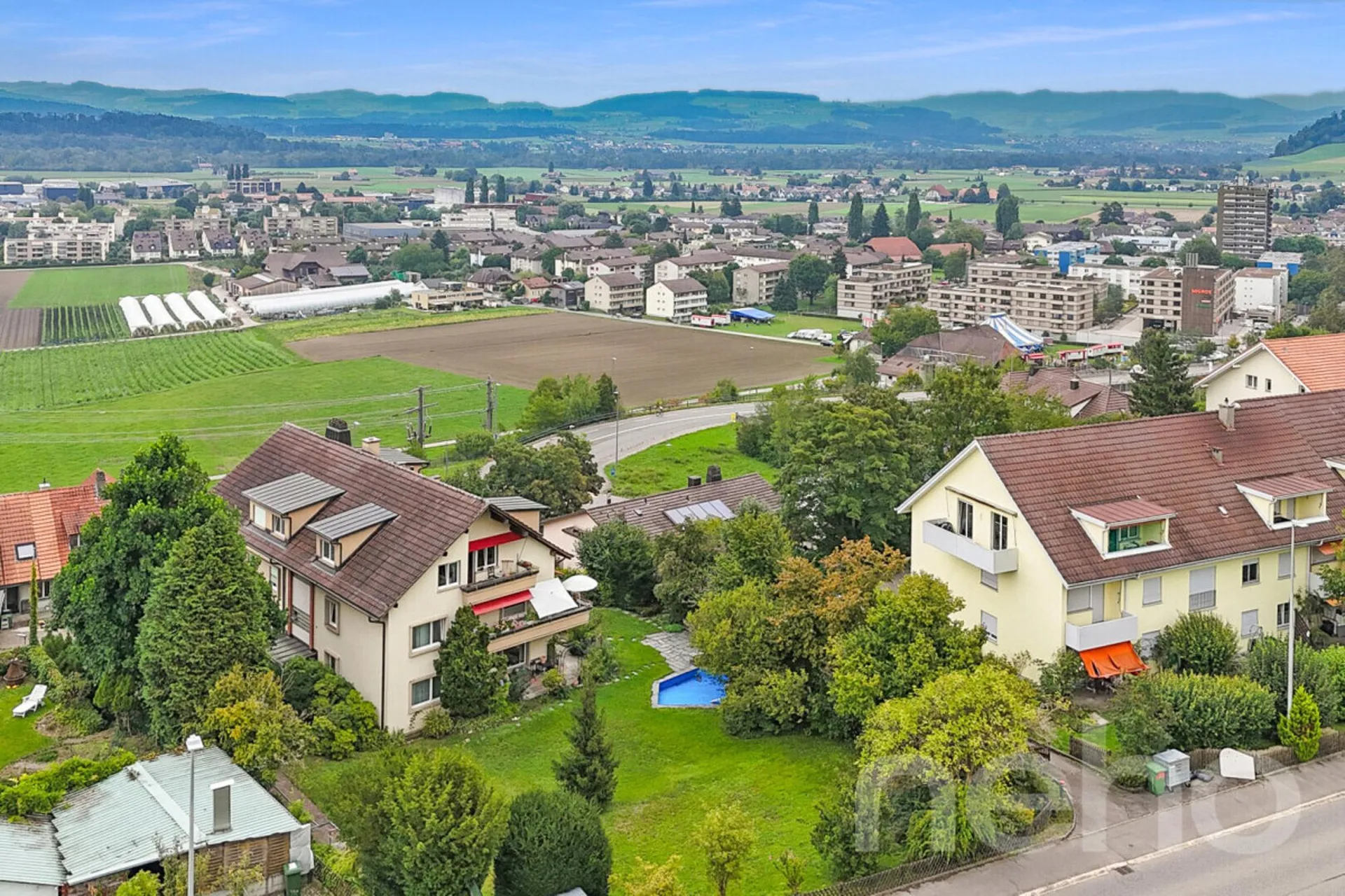 Mehrfamilienhaus mit grossem Grundstück und Entwicklungspotenzial