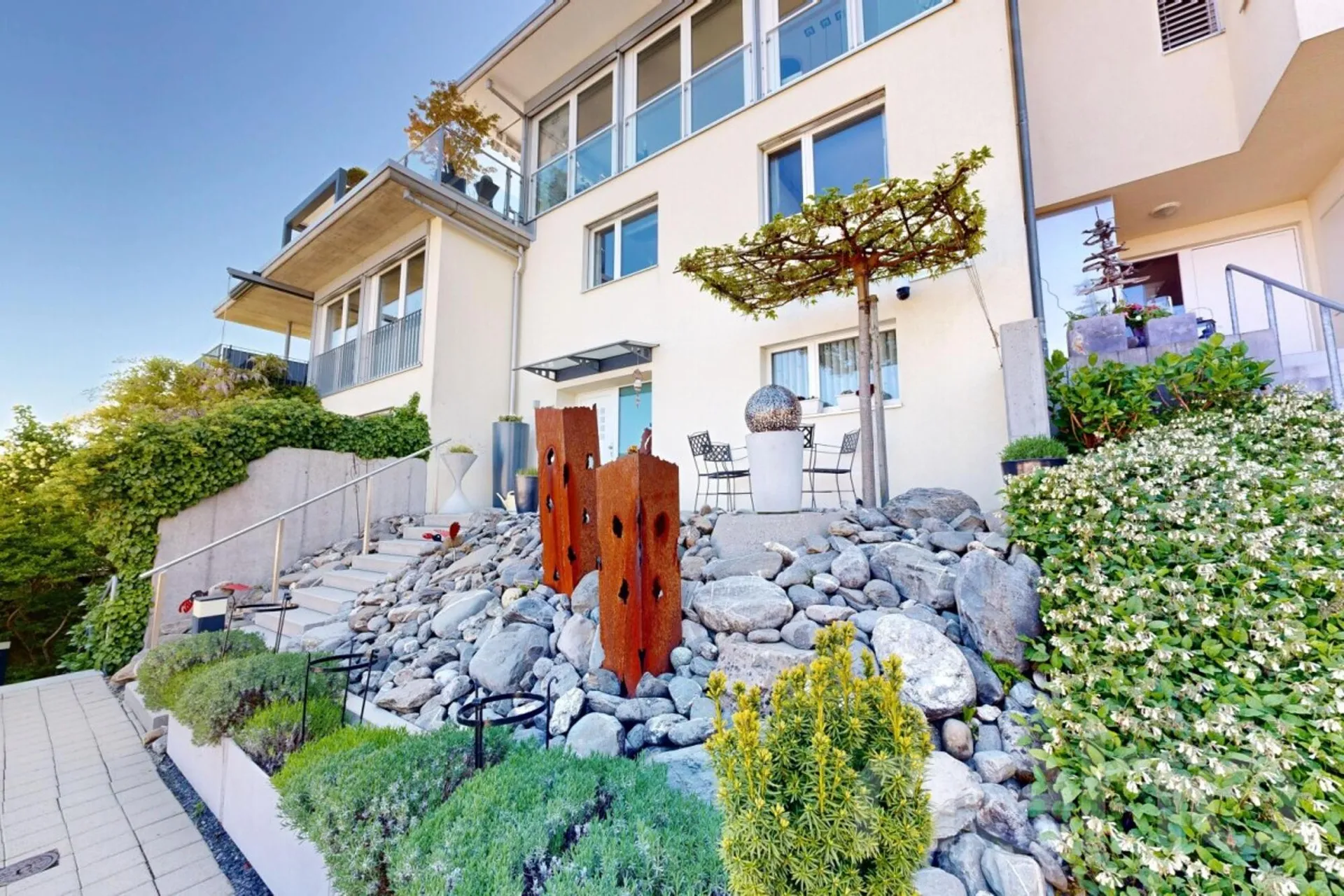 5,5-Zimmer-Haus, ein Bijou an unverbaubarer Lage über dem Bodensee