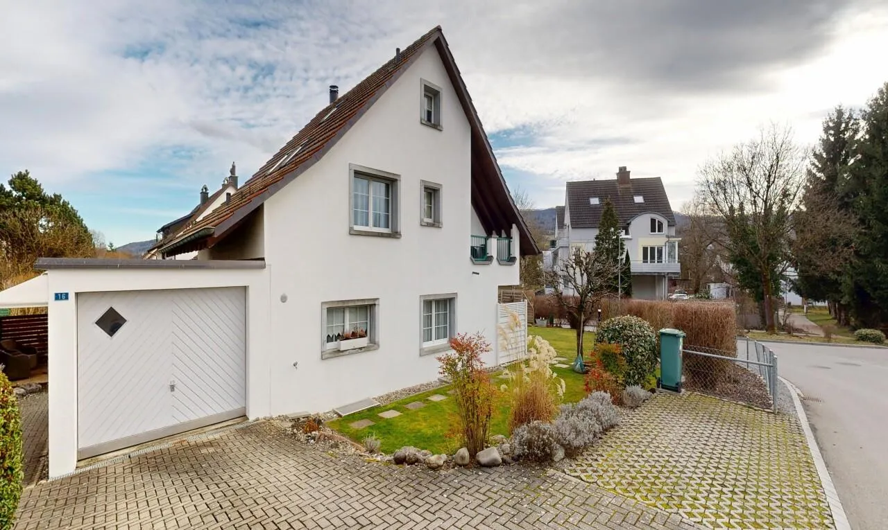 Einfamilienhaus mit Garten in Niederwenigen, nähe Zürich