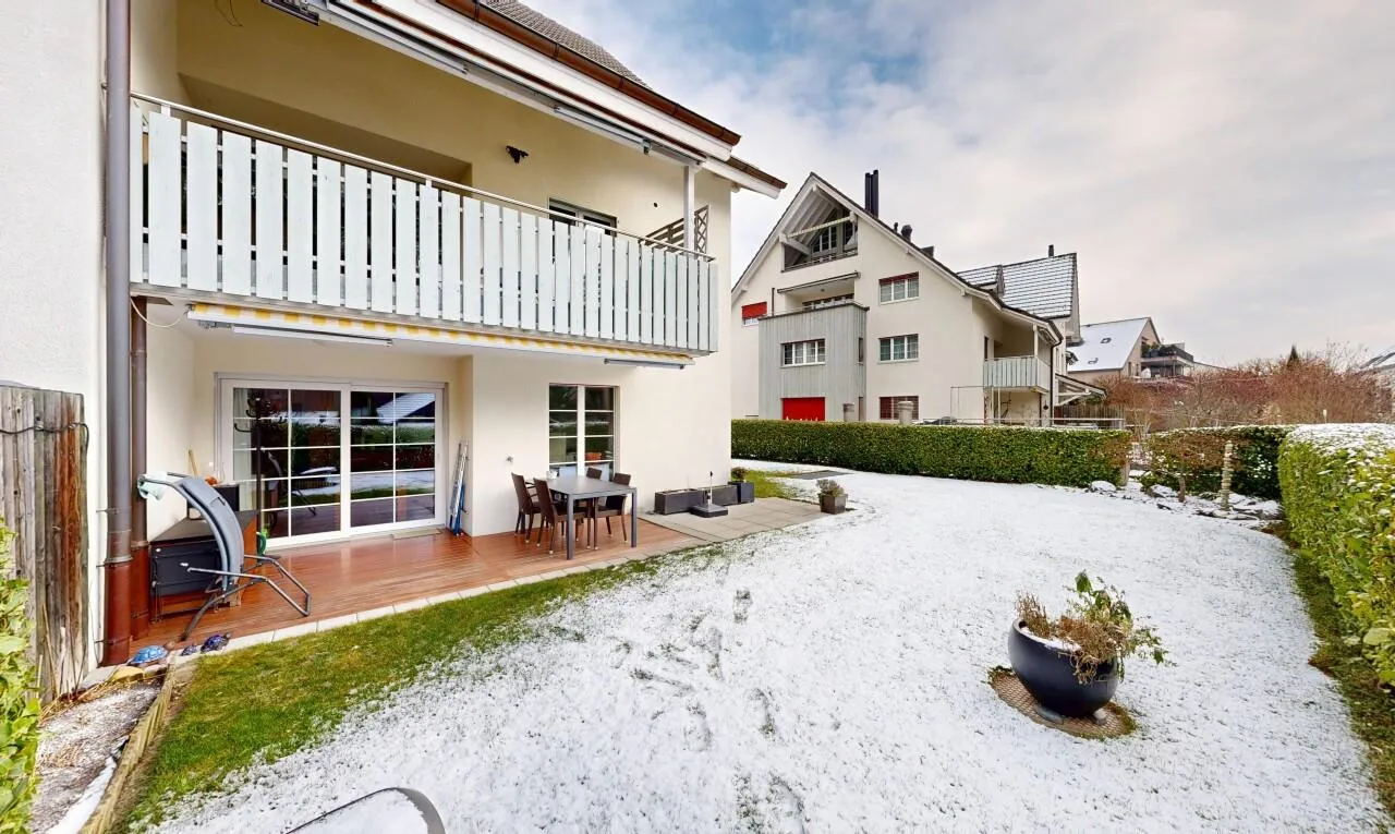 Gartenwohnung mit exklusivem Ausbau und technischer Ausstattung