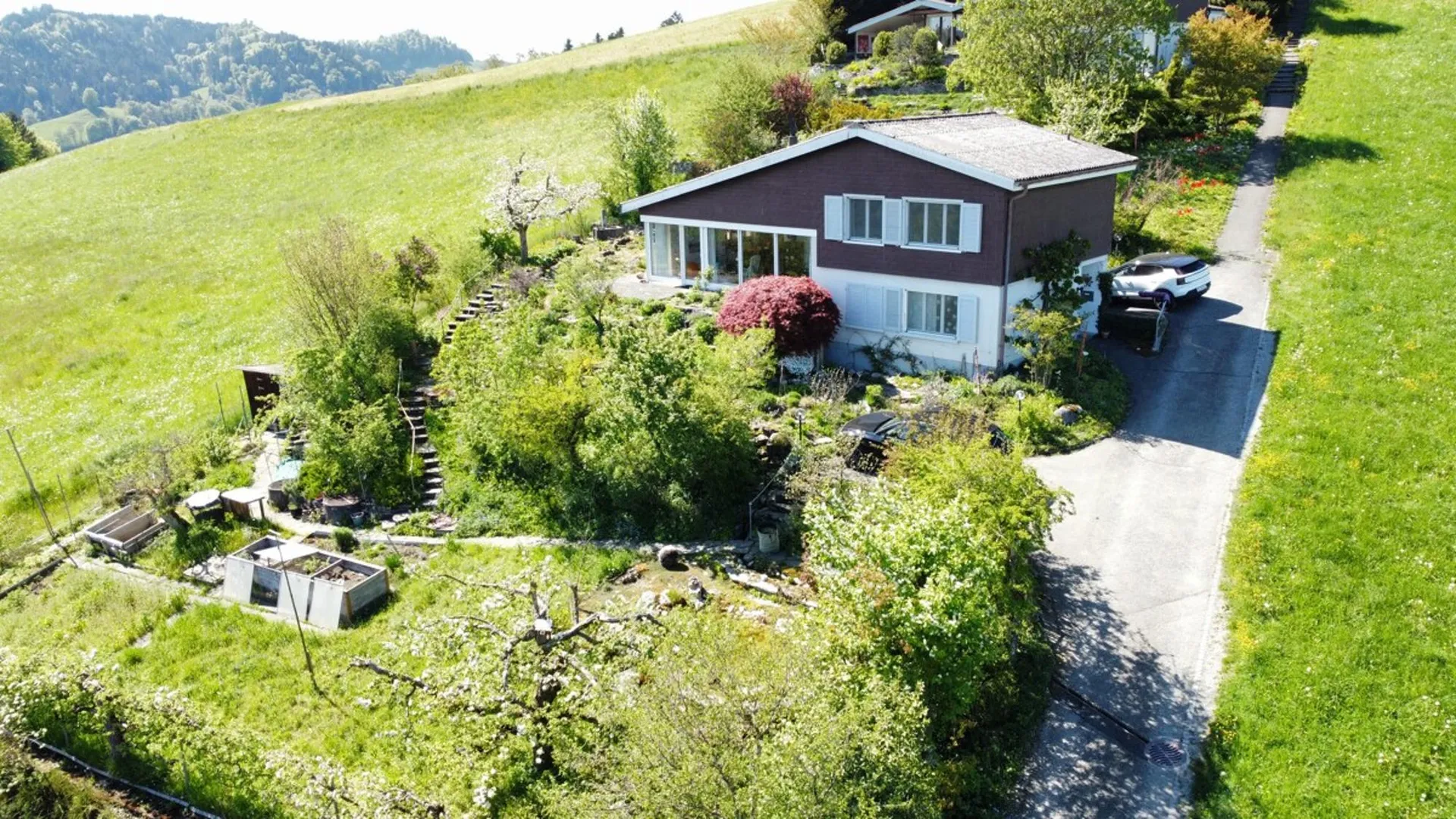 5.5-ZI.-EFH MIT NATURGARTEN & WEITBLICK AUF DAS BERNER ALPENPANORAMA