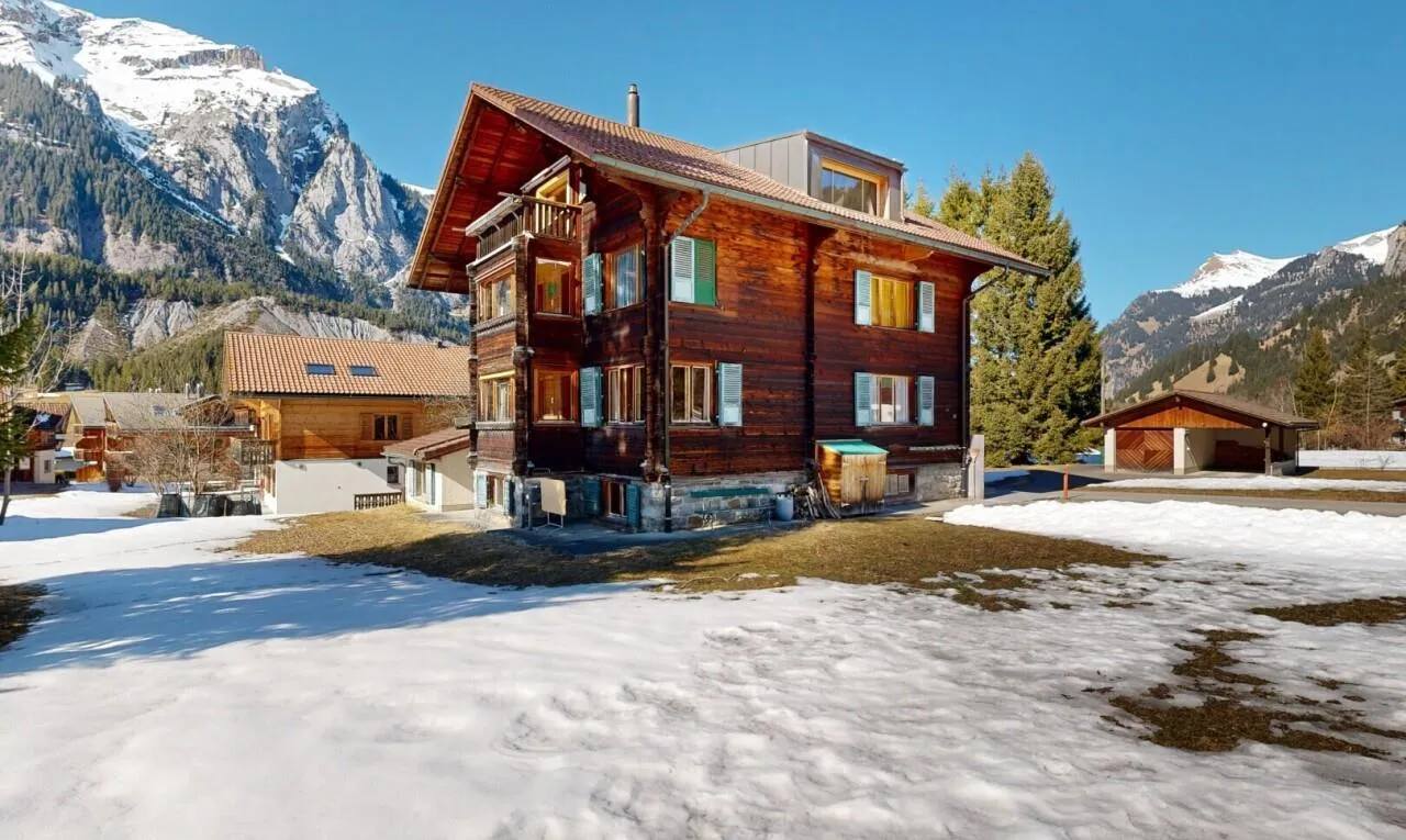 Sonnige 4-Zimmer Wohnung mit Bergsicht in Kandersteg