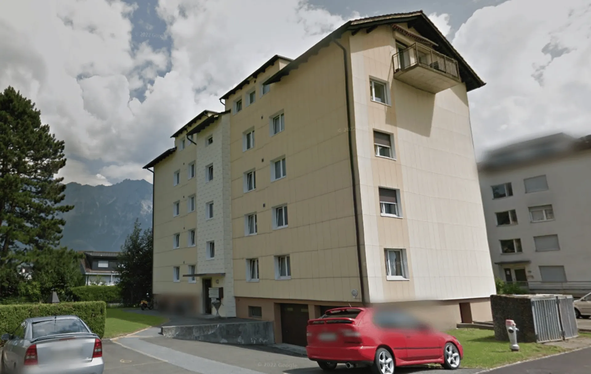 Frisch renovierte 4-Zimmer-Wohnung mit Balkon in Buchs