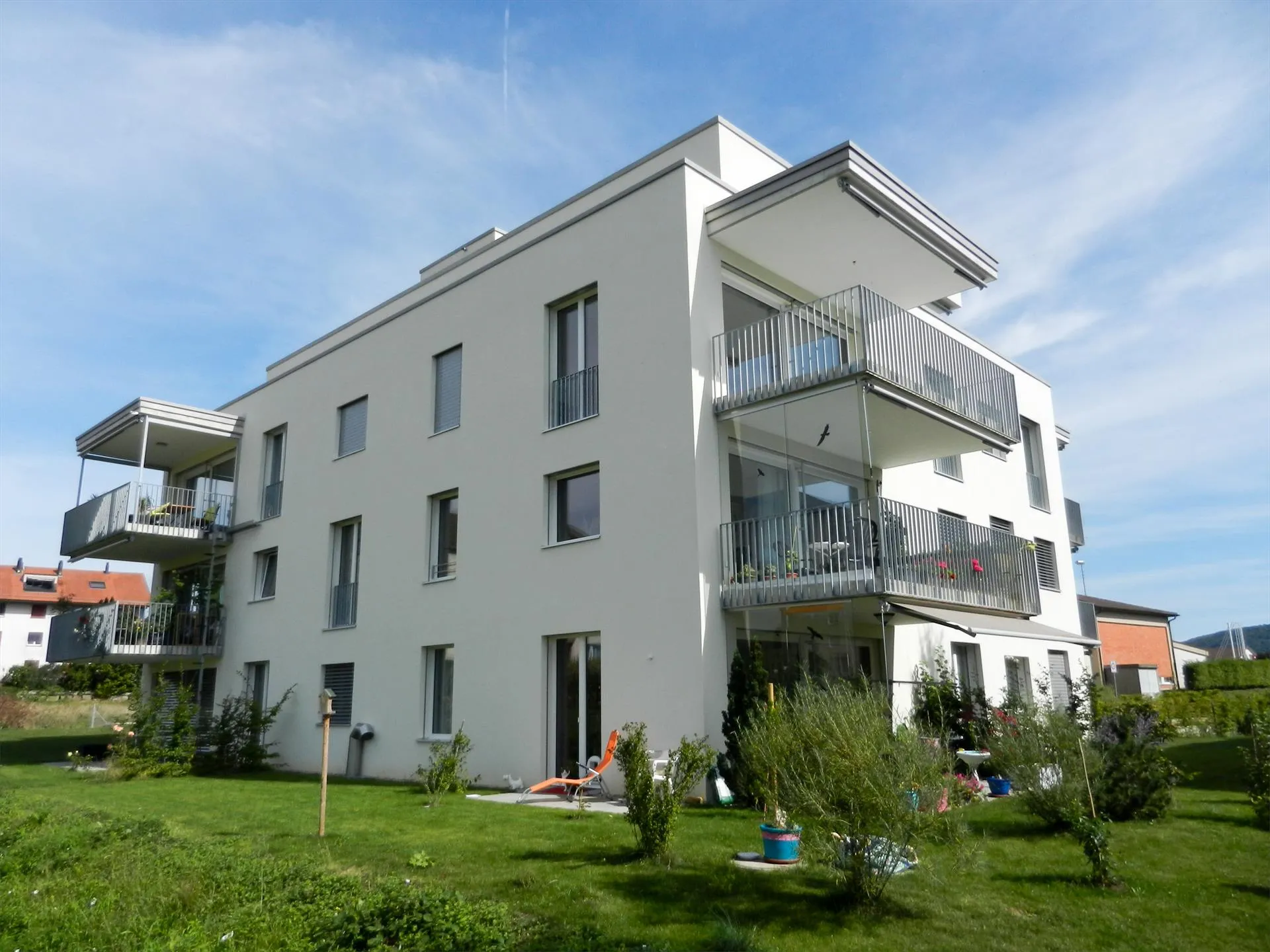 Sehr schöne, moderne, helle Wohnung mit grossem Balkon und Weitsicht