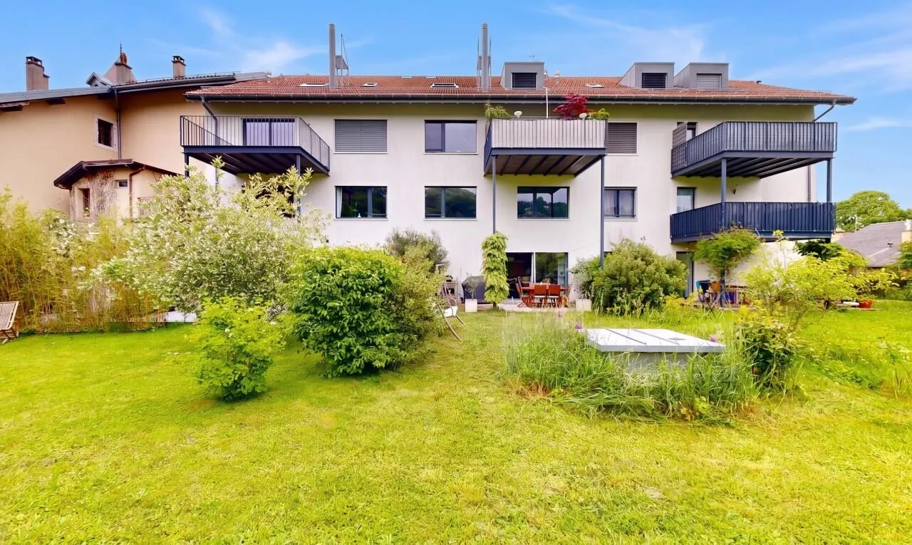Magnifique duplex avec terrasse et jardin privatif