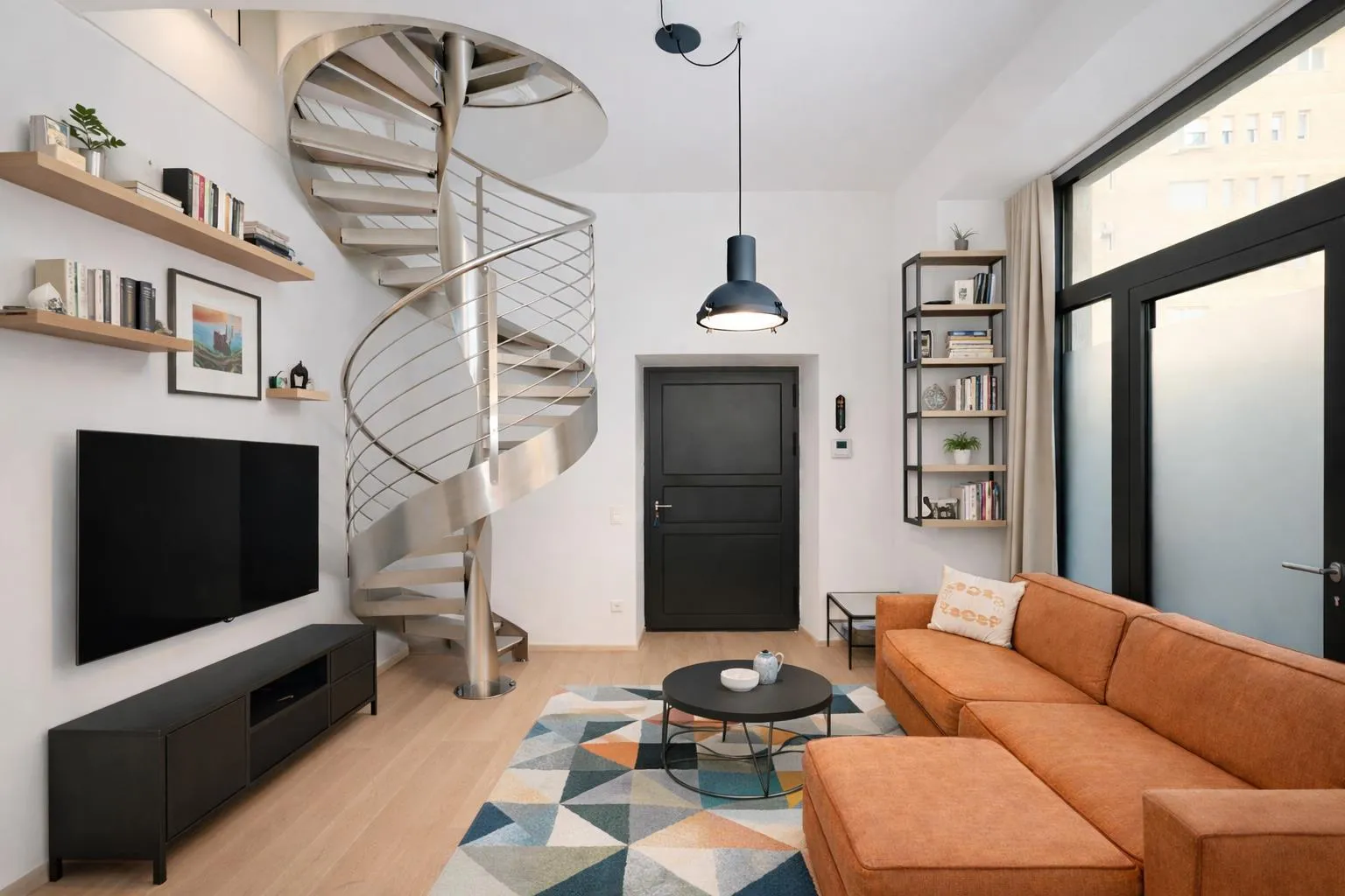 4.5 locali duplex in villa d’epoca a Castagnola