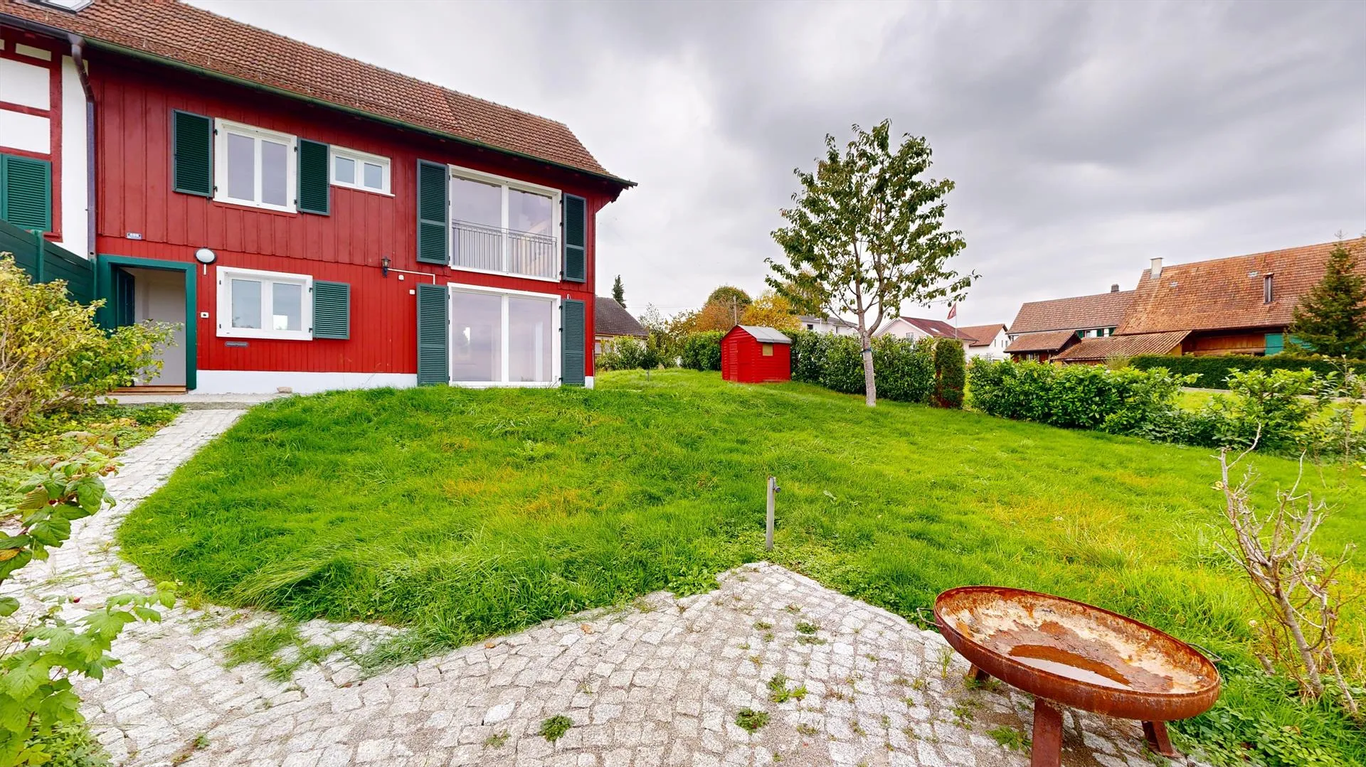 Doppelhaushälfte mit Seeblick