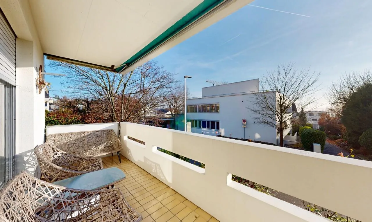 Wohnkomfort in Oberwil: Renovierte 3.5-Zimmer-Wohnung