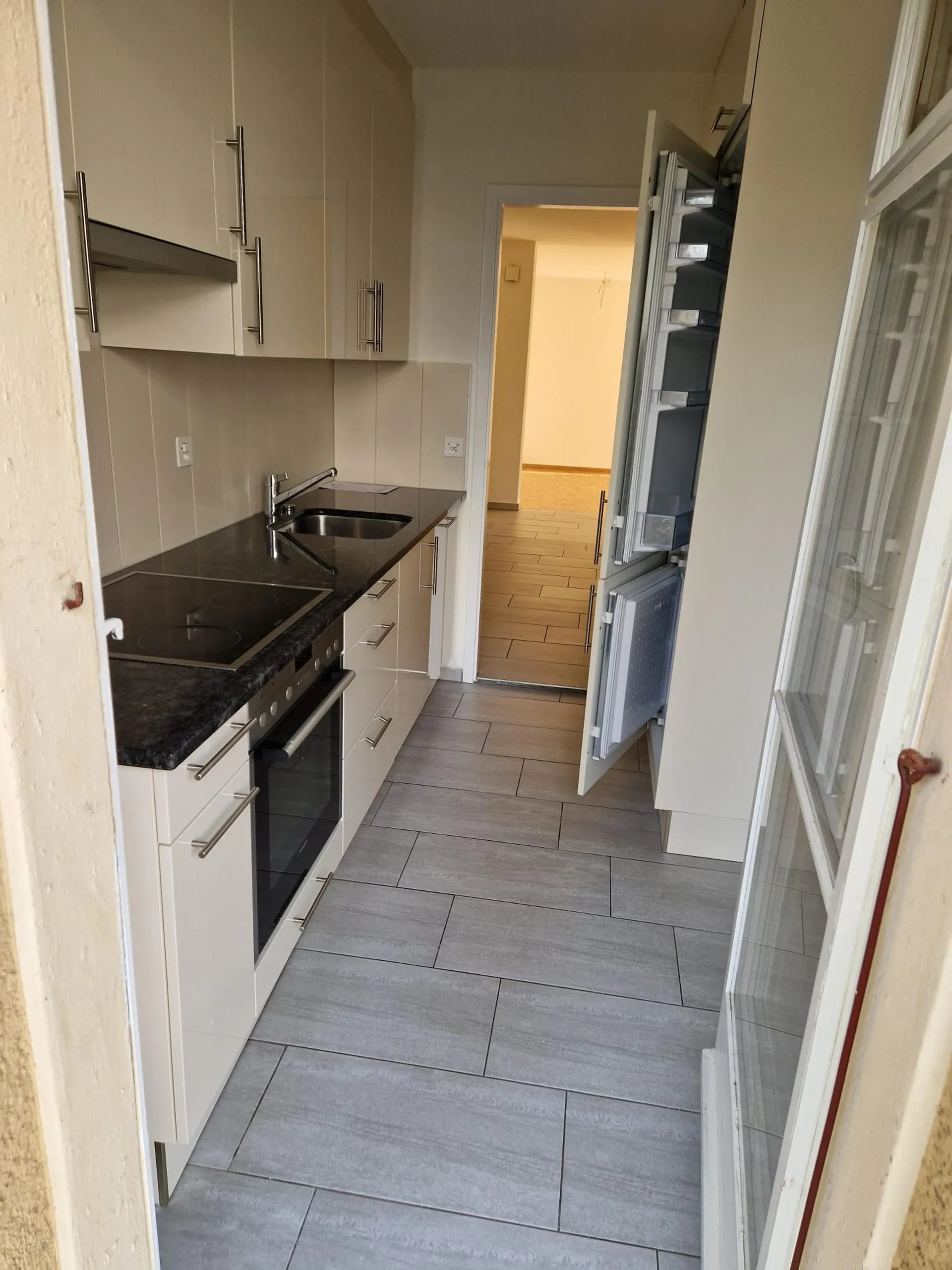 Moderne 3 Zimmer Wohnung perfekt für Paare, oder Kleinfamilie per sofort zu vermieten!