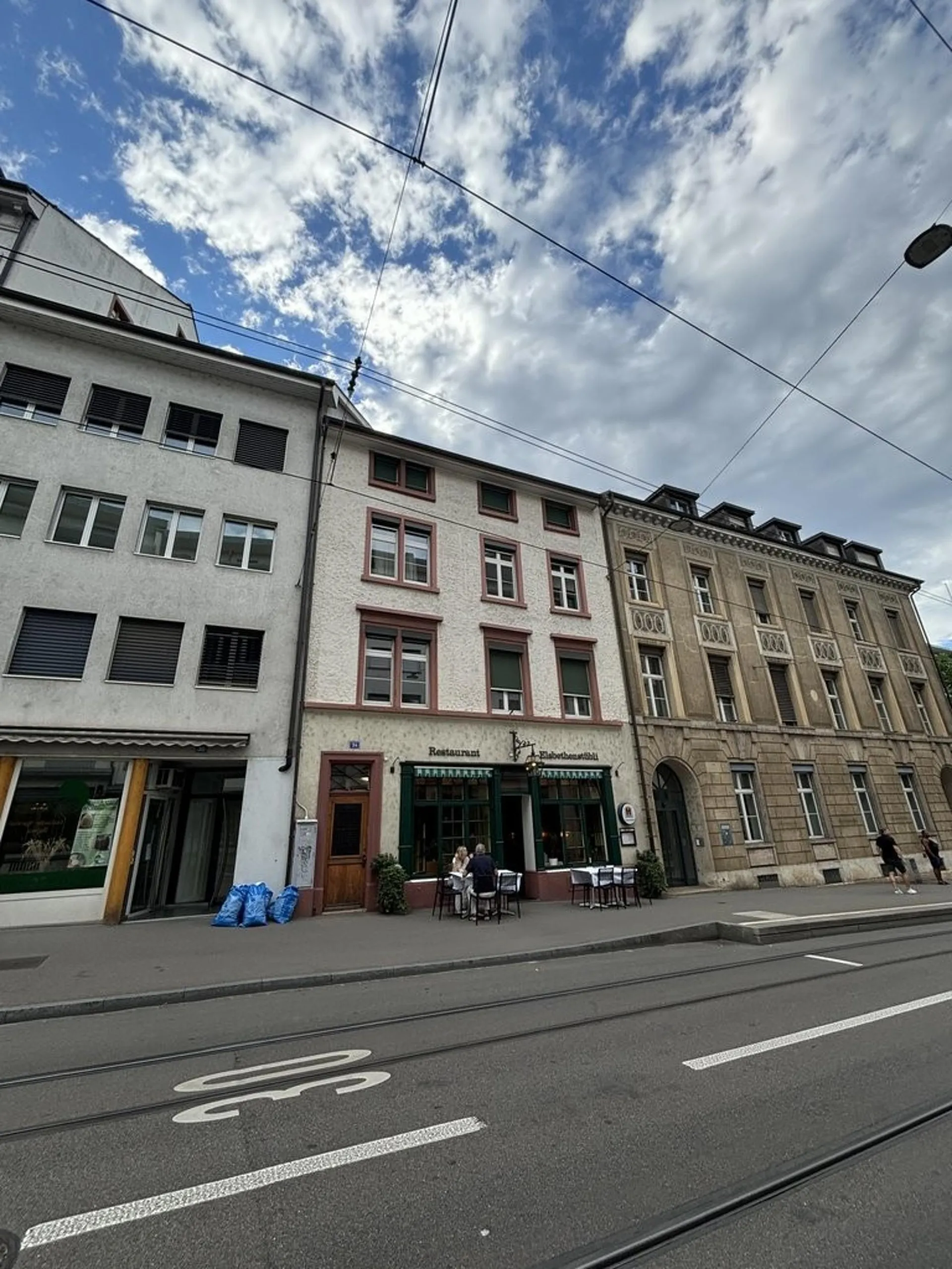 3.5-Zimmer-Maisonette-Dachwohnung mit viel Charme