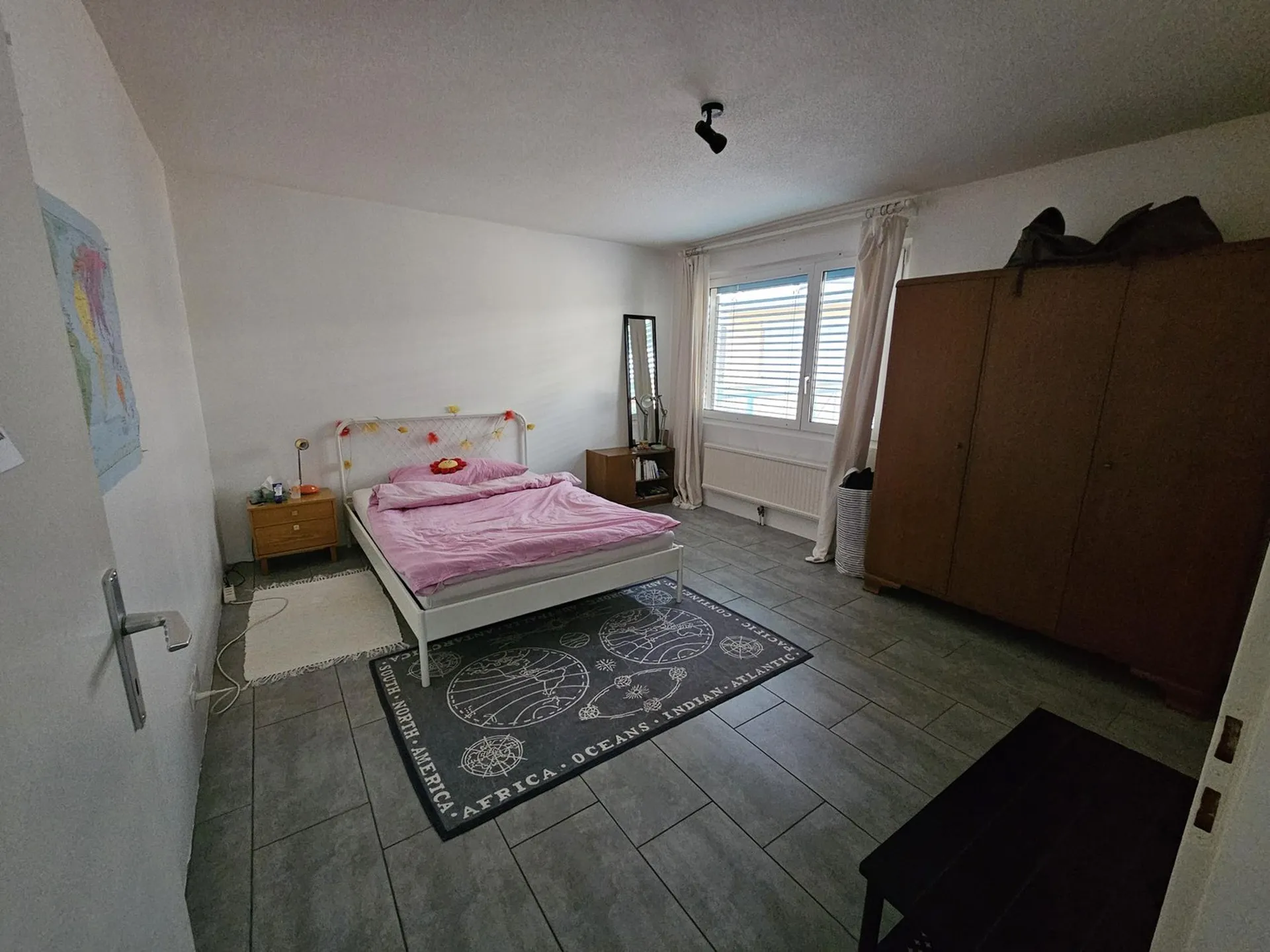 Appartement de 2 pièces au 4ème étage avec ascenseur