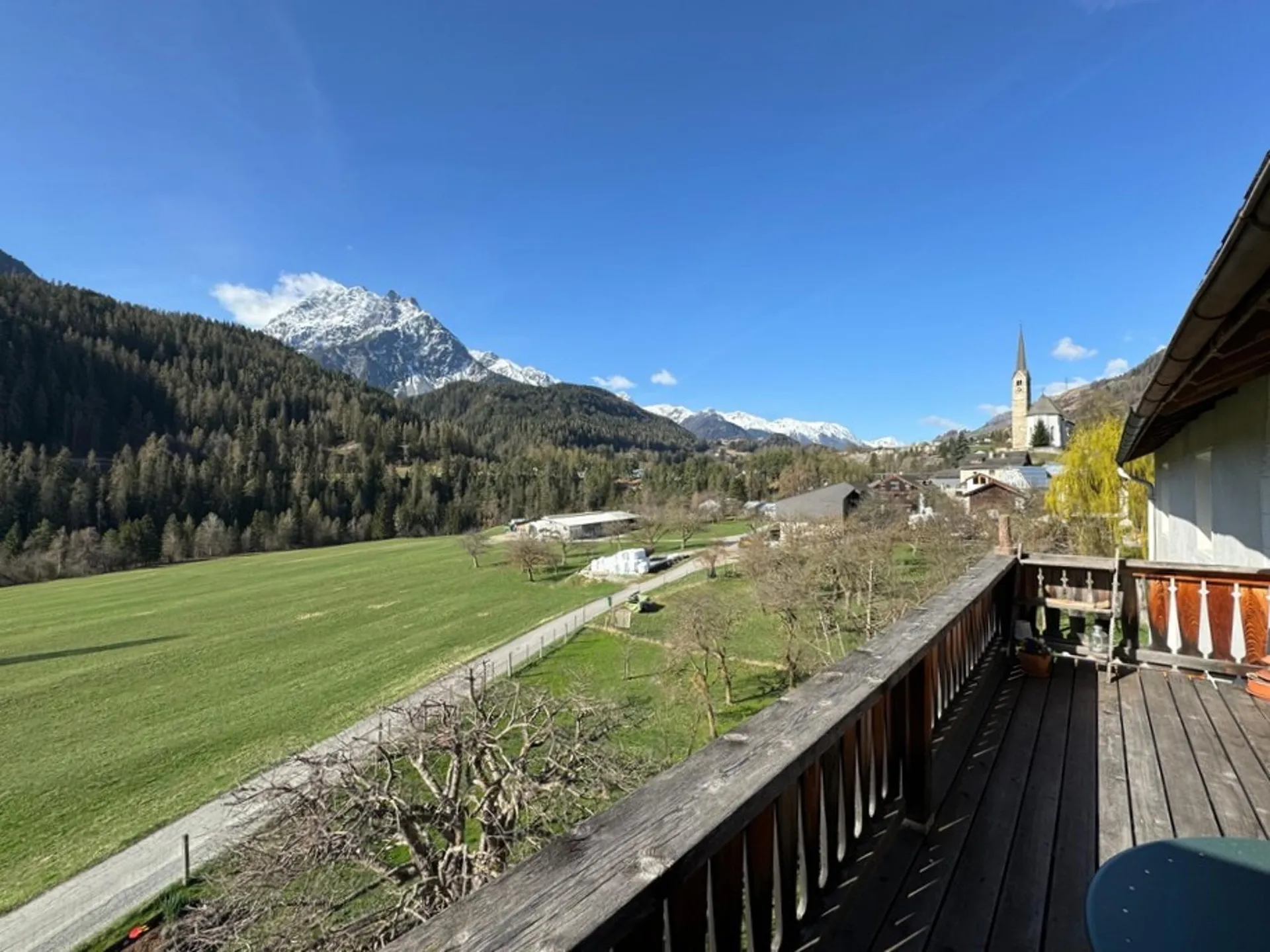 Arvenholz-Juwel mit Panoramablick