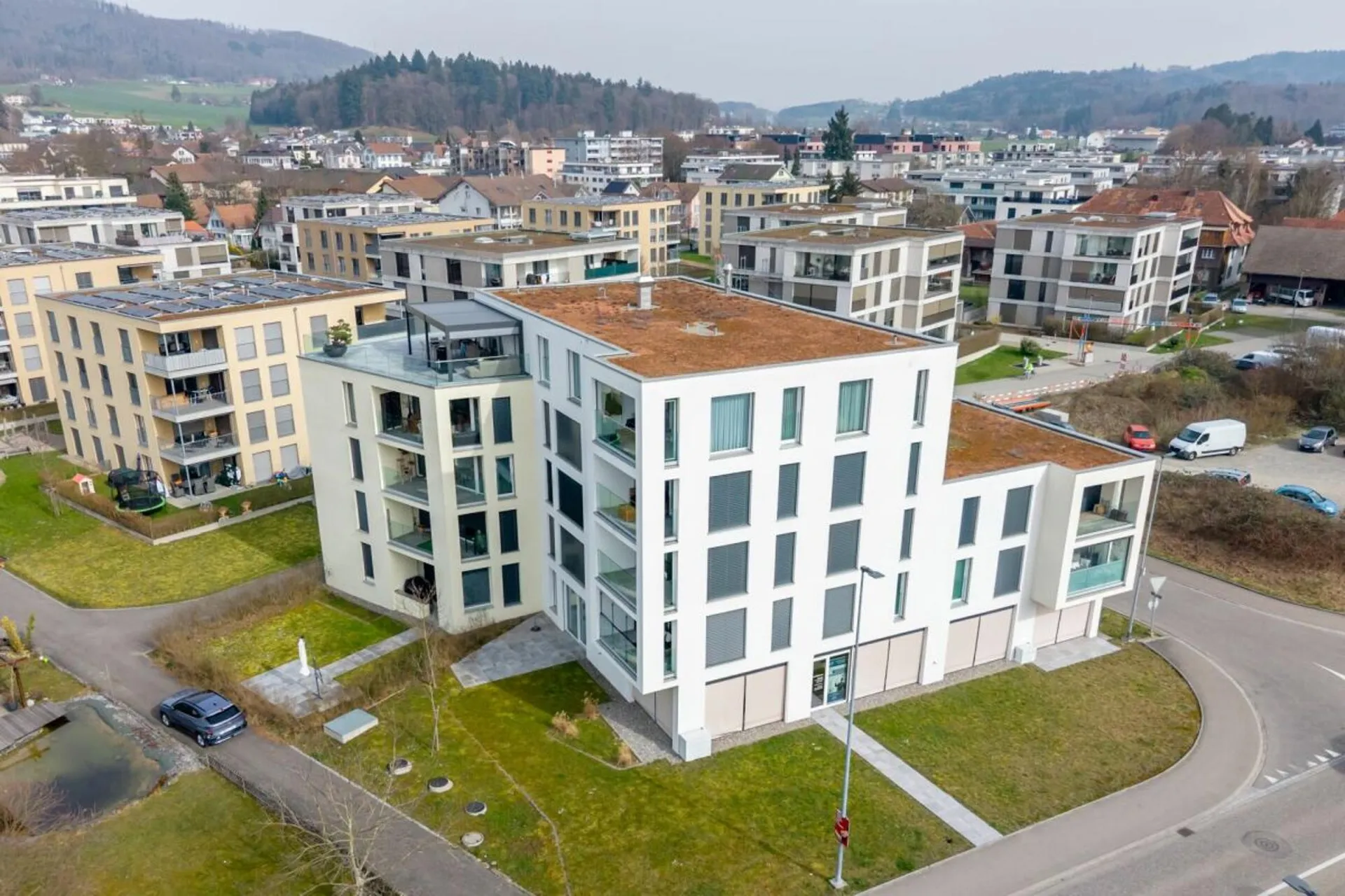 Die perfekte Lösung ob als Eigenheim oder als Anlagemöglichkeit - Exklusive 1½-Zimmer-Gartenwohnung an bester Lage in Oftringen!