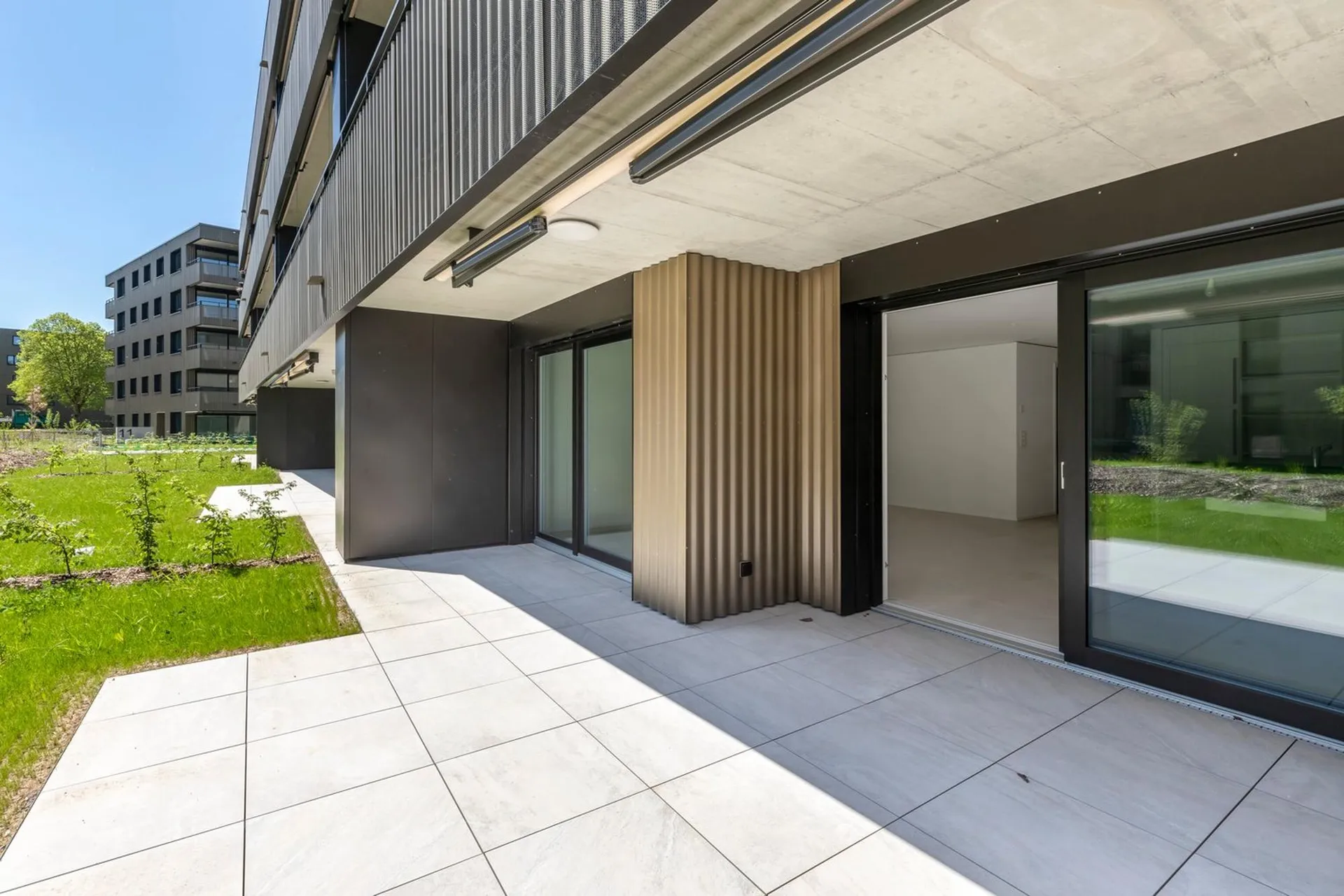 Magnifique appartement de 3,5 pièces au rez-de-chaussée avec terrasse