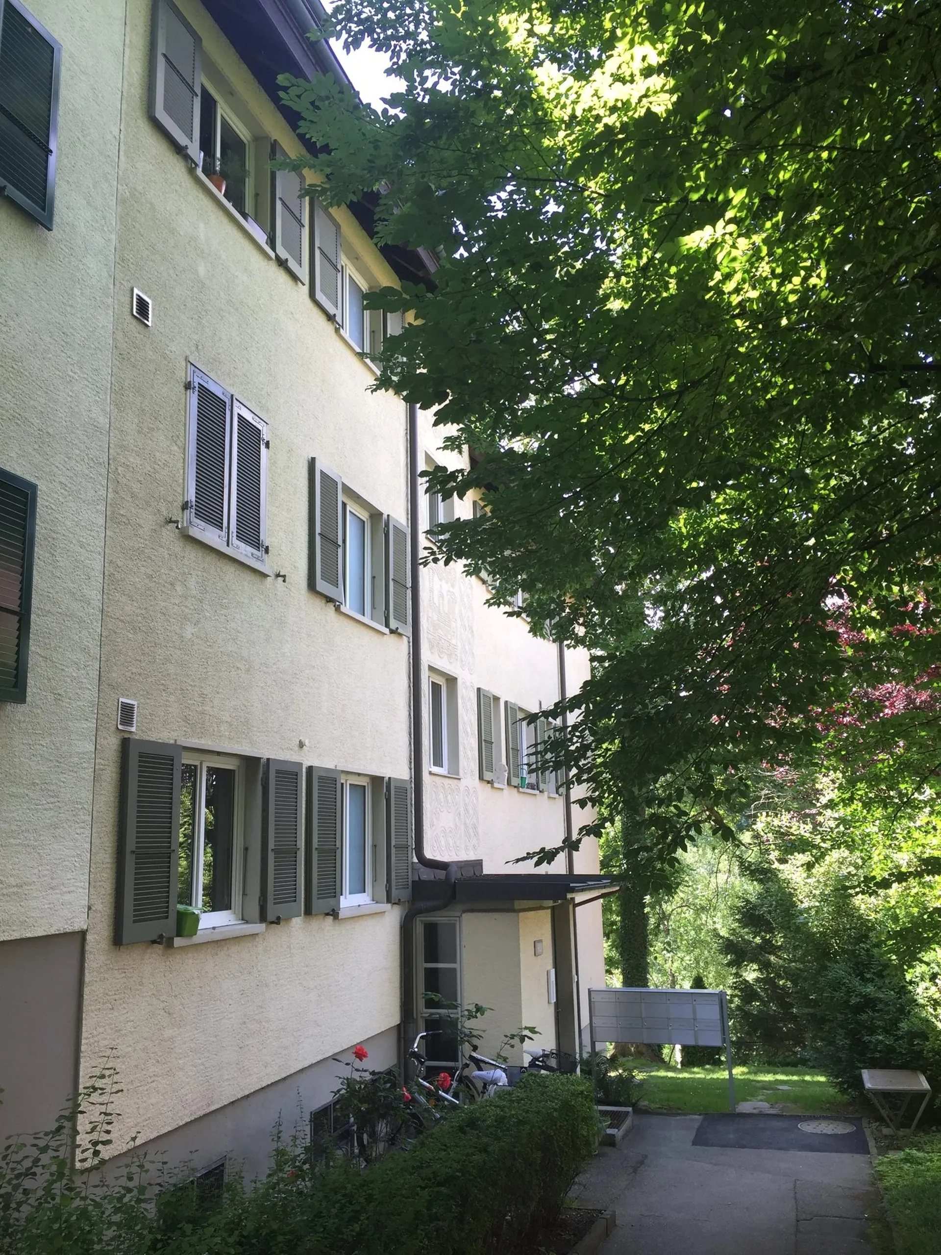 Gemütliches Mansarde in ruhiger Lage von Bern
