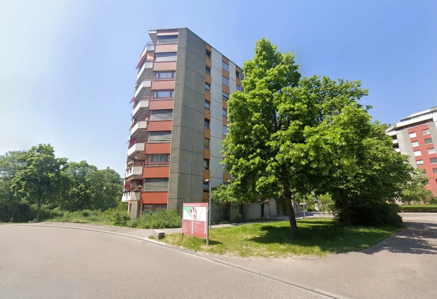 Grosse 7.5 Zimmer Wohnung im beliebten Holenacker-Quartier