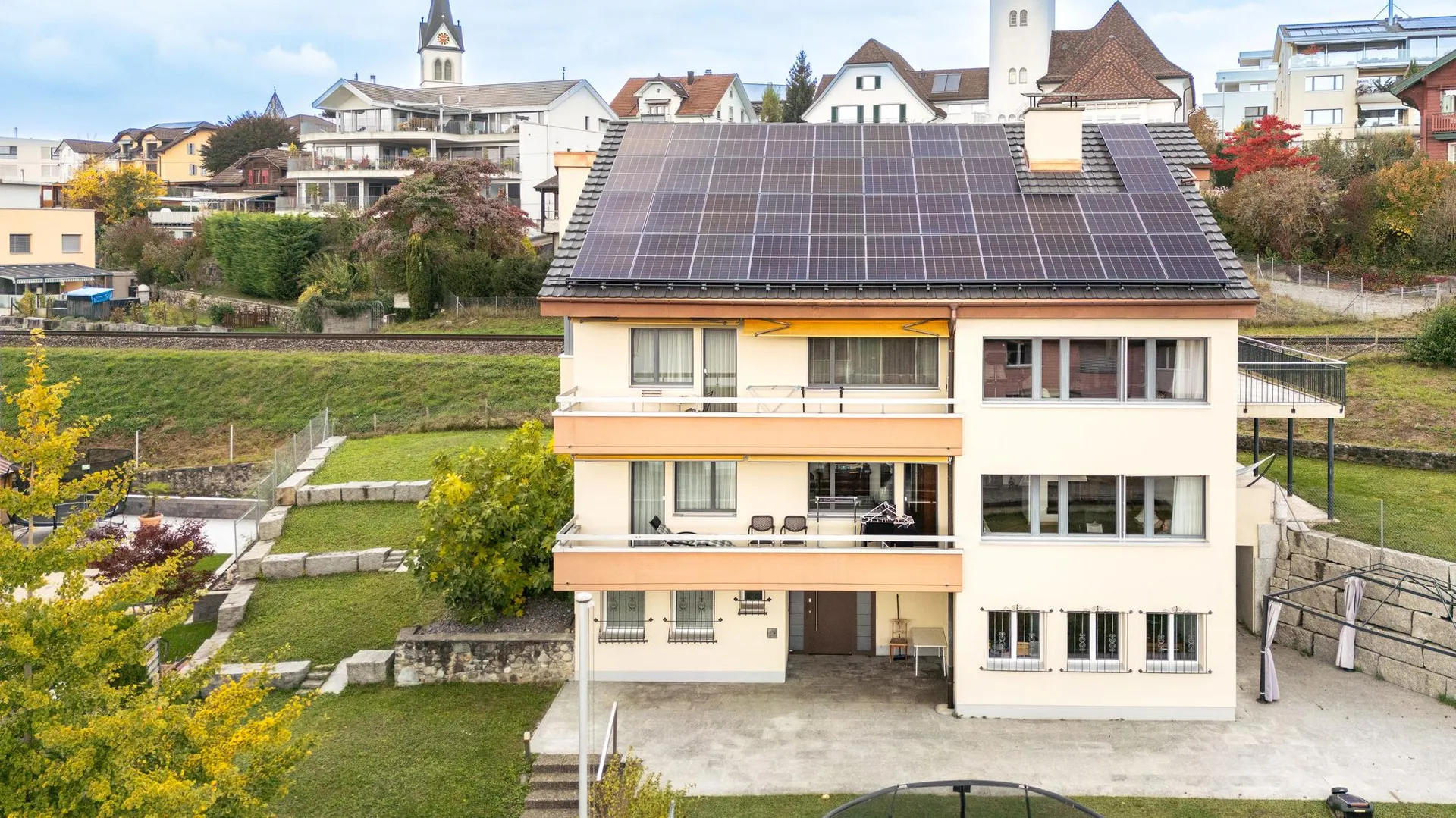 Prächtiges Mehrgenerationen-Haus in Hochdorf