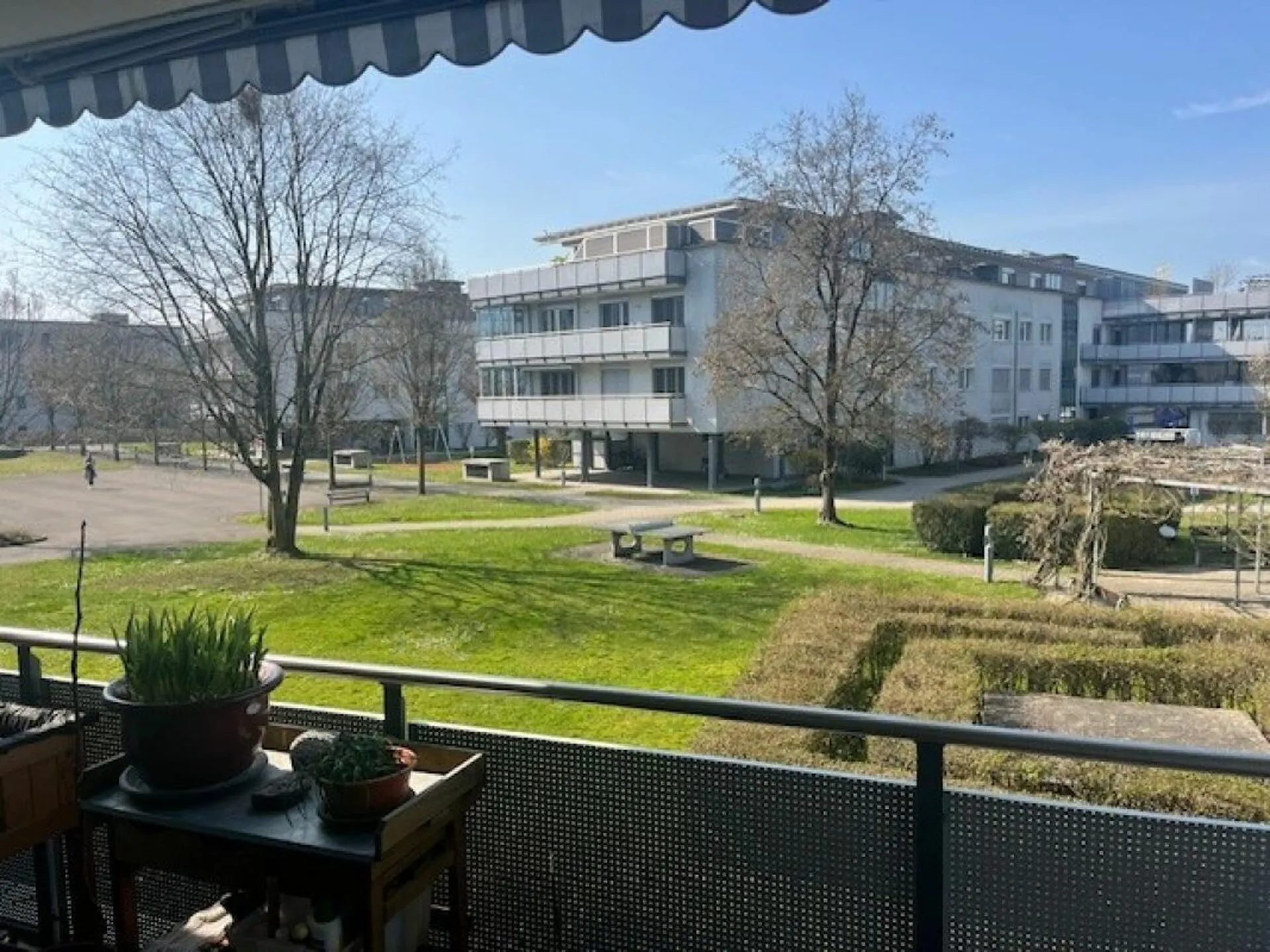 Attraktive 4.5-Zimmer-Wohnung im 1. OG in Rotkreuz