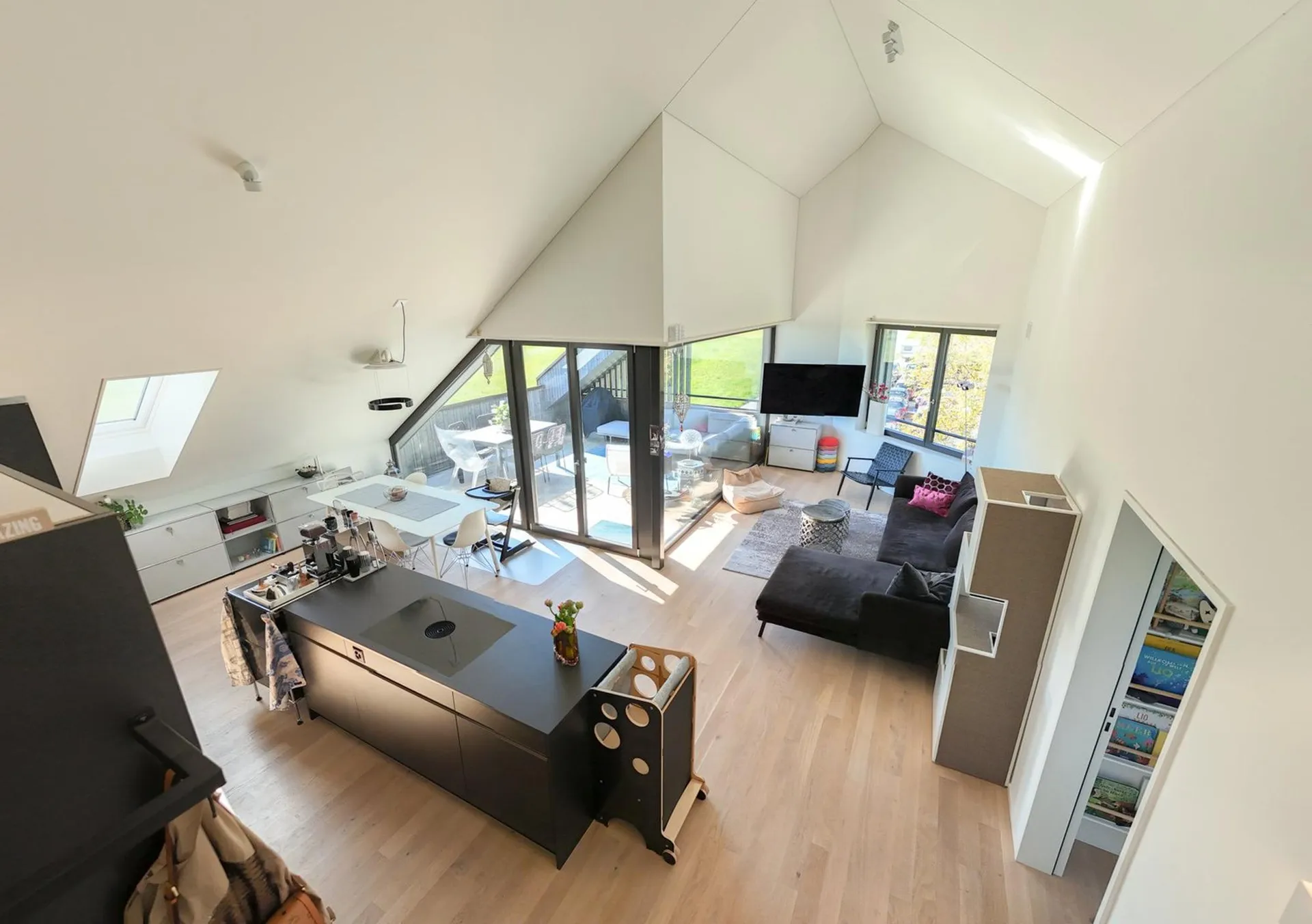Mörschwil: Schicke 3.5-Zimmer-Dachwhg, barrierefreies Wohnen