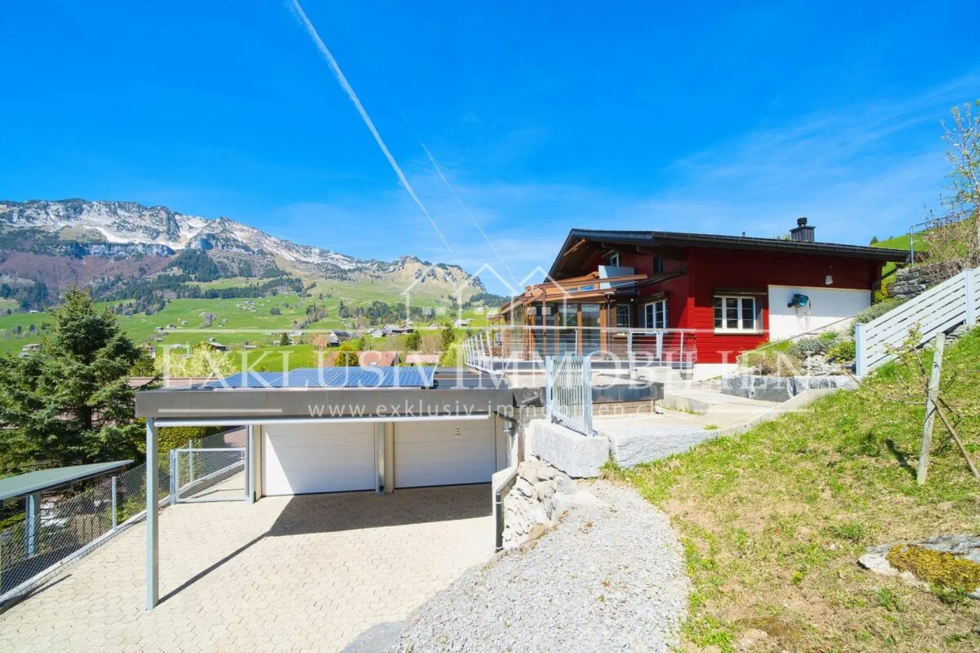 Idyllisches Einfamilienhaus mit Wintergarten und traumhaftem Walenseeblick
