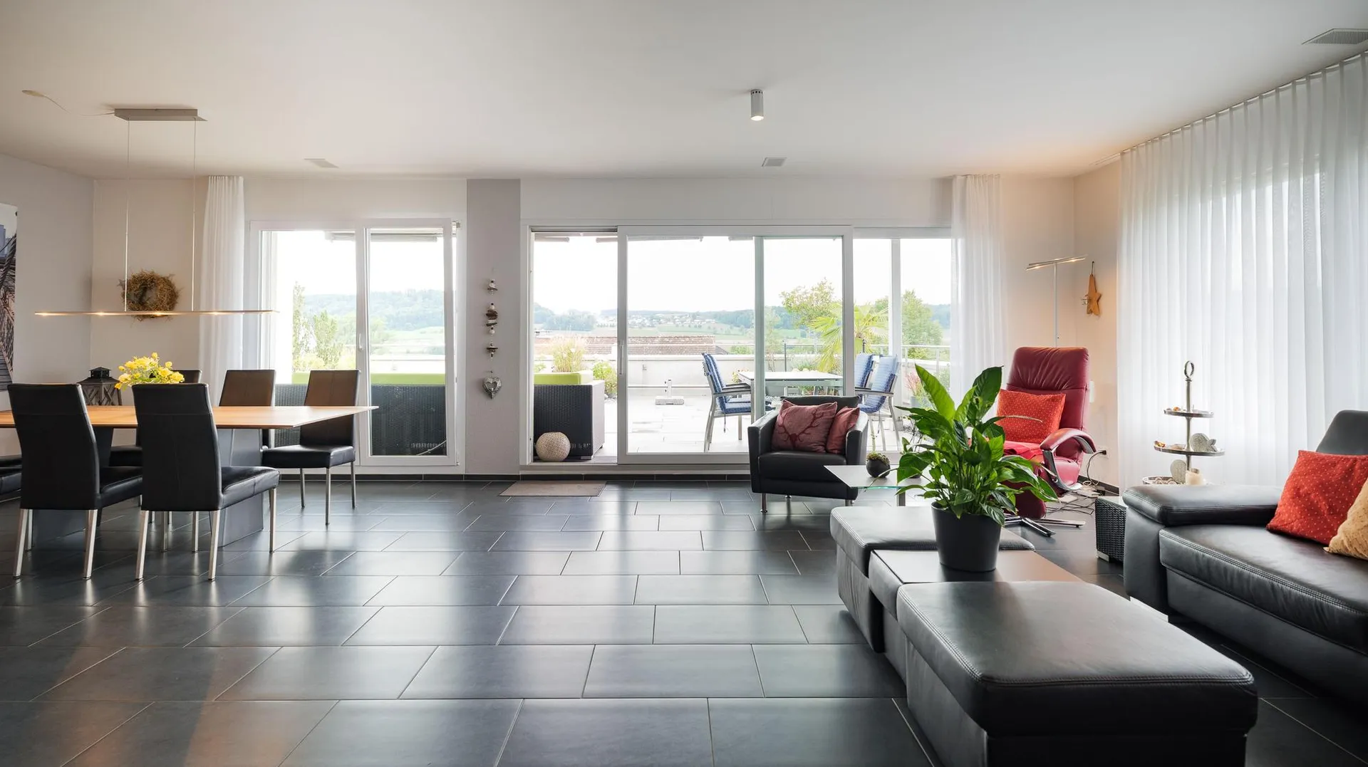 Herrliche 4.5-Zimmer-Attikawohnung mit traumhafter Aussicht in Wohlen