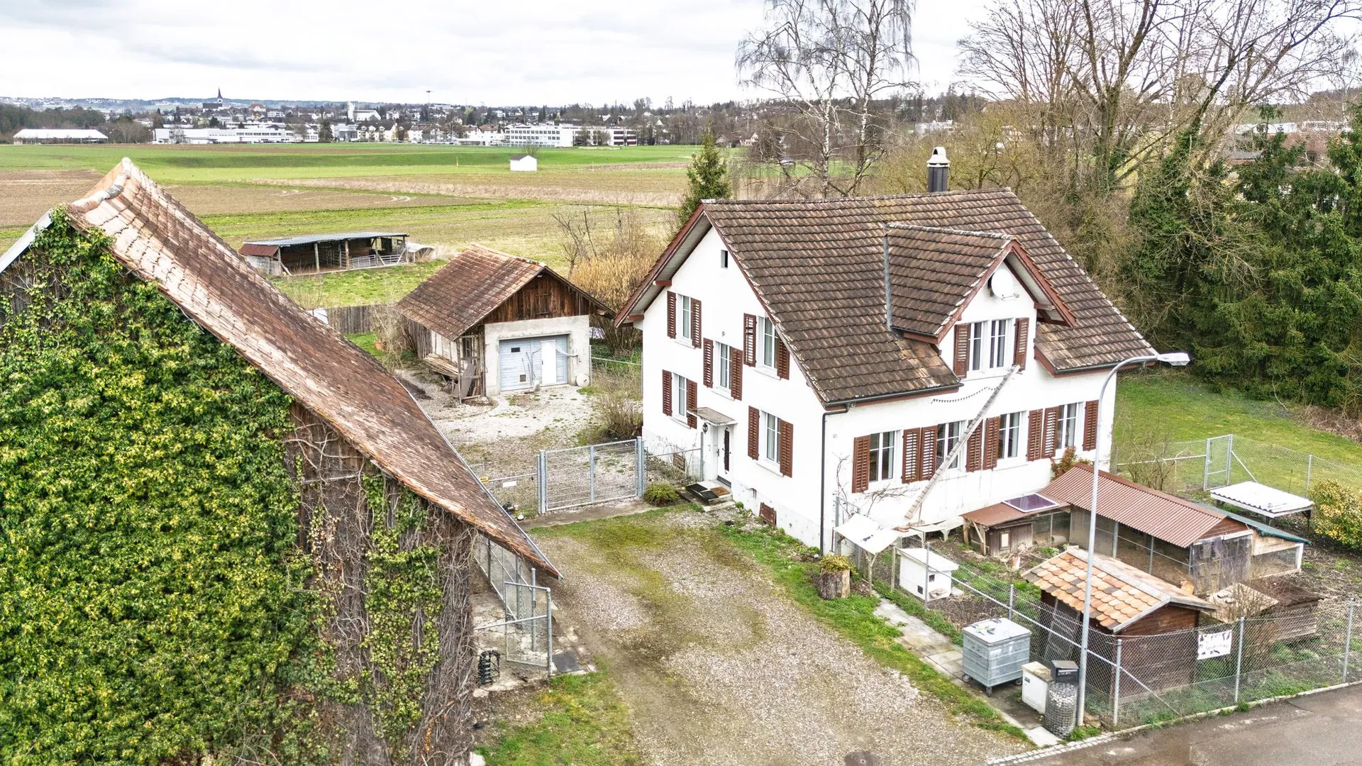 Schönes 6.5-Zimmer-Haus mit grossem Grundstück in Kradolf-Schönenberg