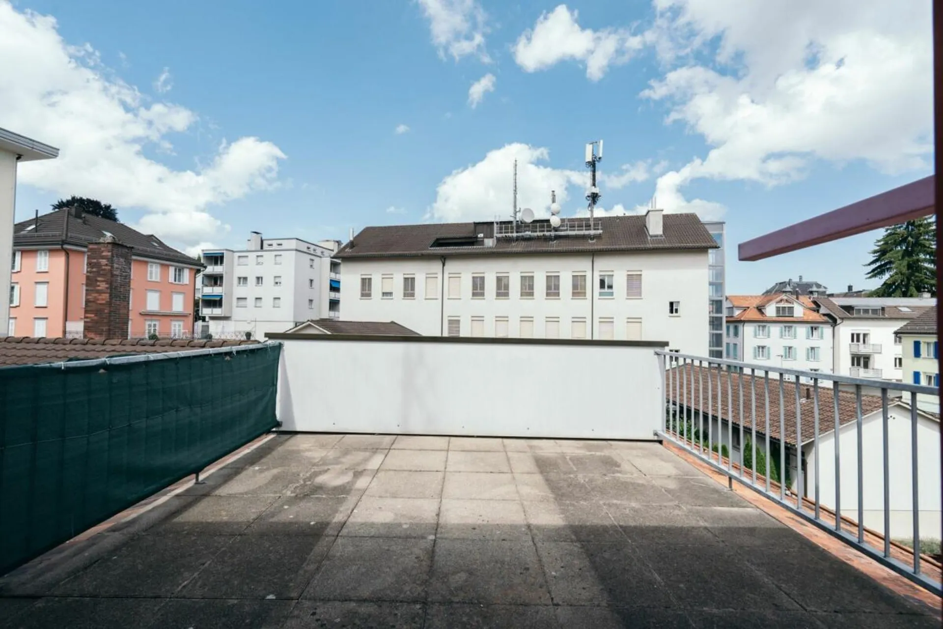 ZENTRAL MIT GROSSER TERRASSE