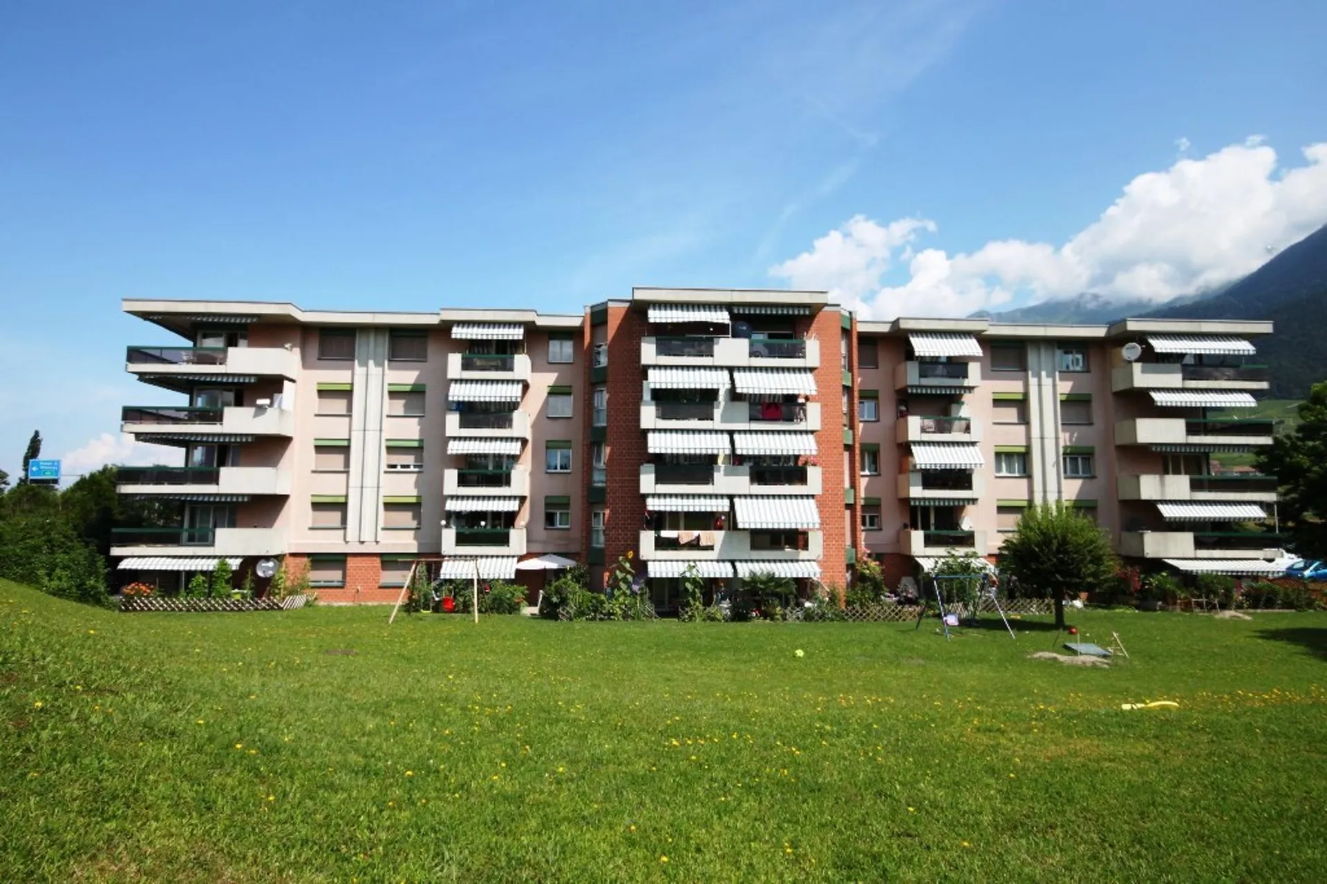 Appartement rénové de 2,5 pièces au 1er étage